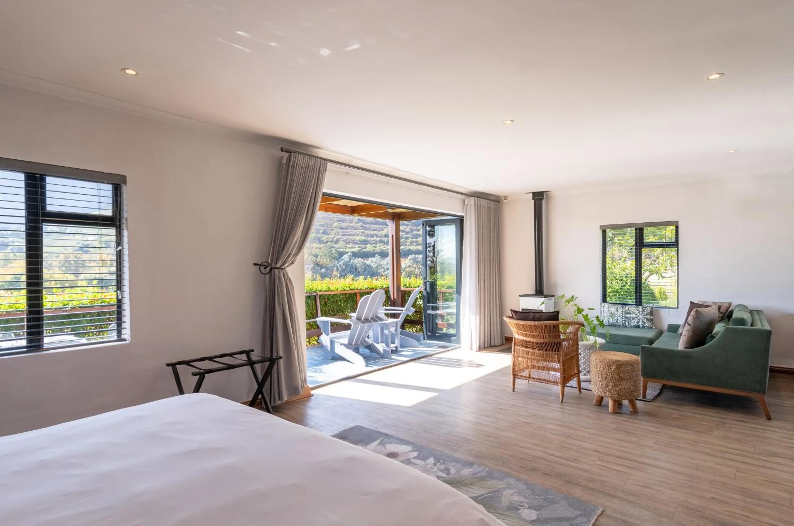 Balcony/Terrace, Bed in Mont Angelis