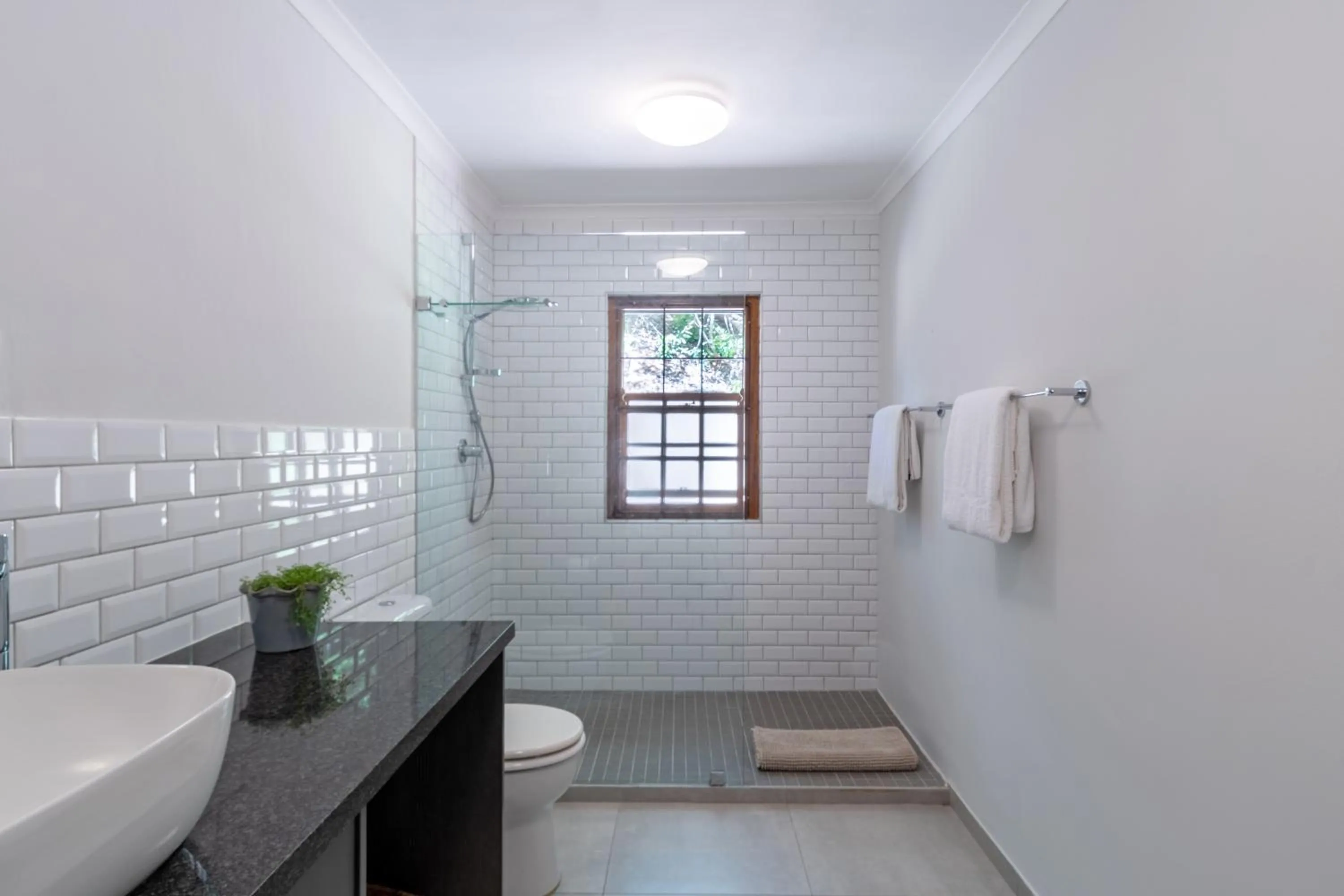 Shower in Mont Angelis