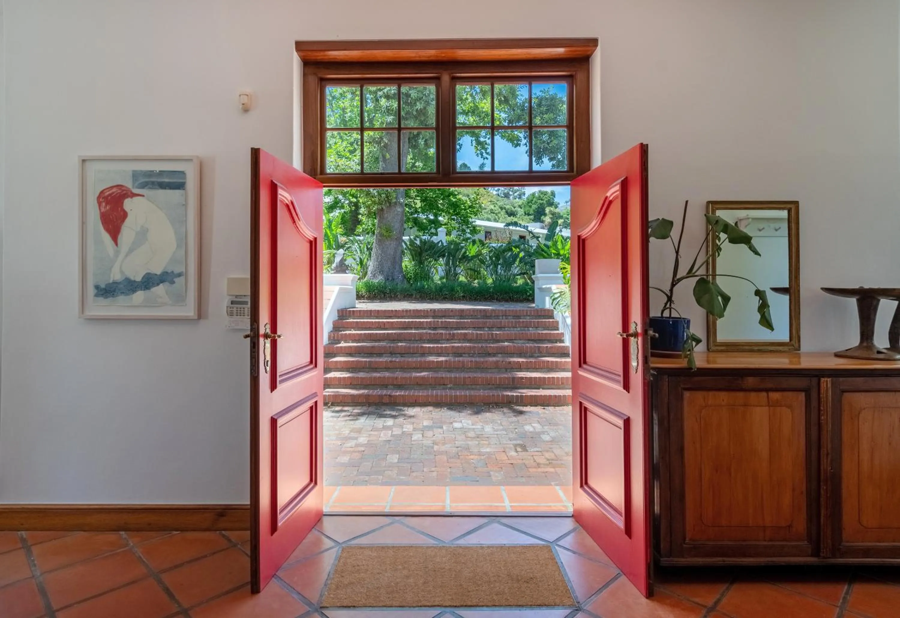 Facade/entrance in Mont Angelis