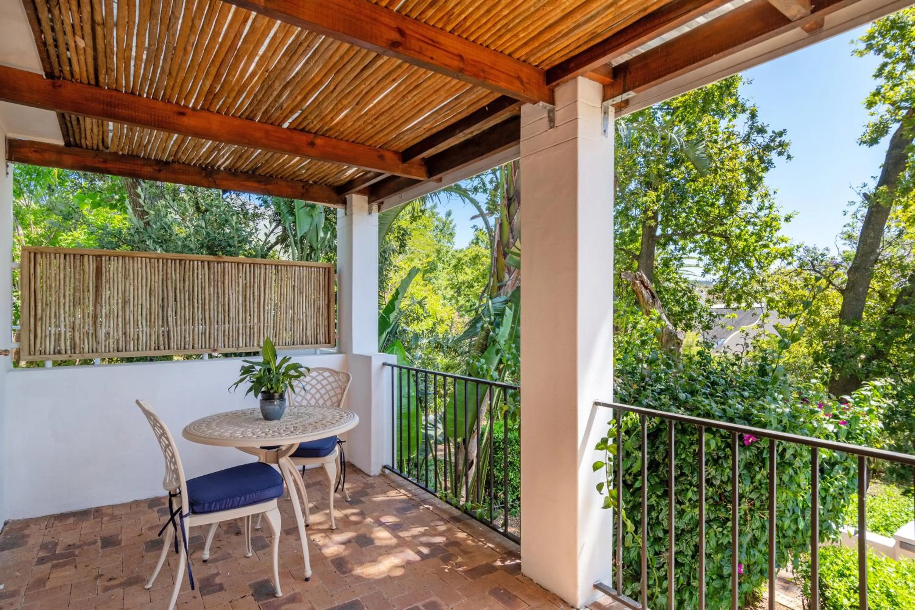 Patio in Mont Angelis