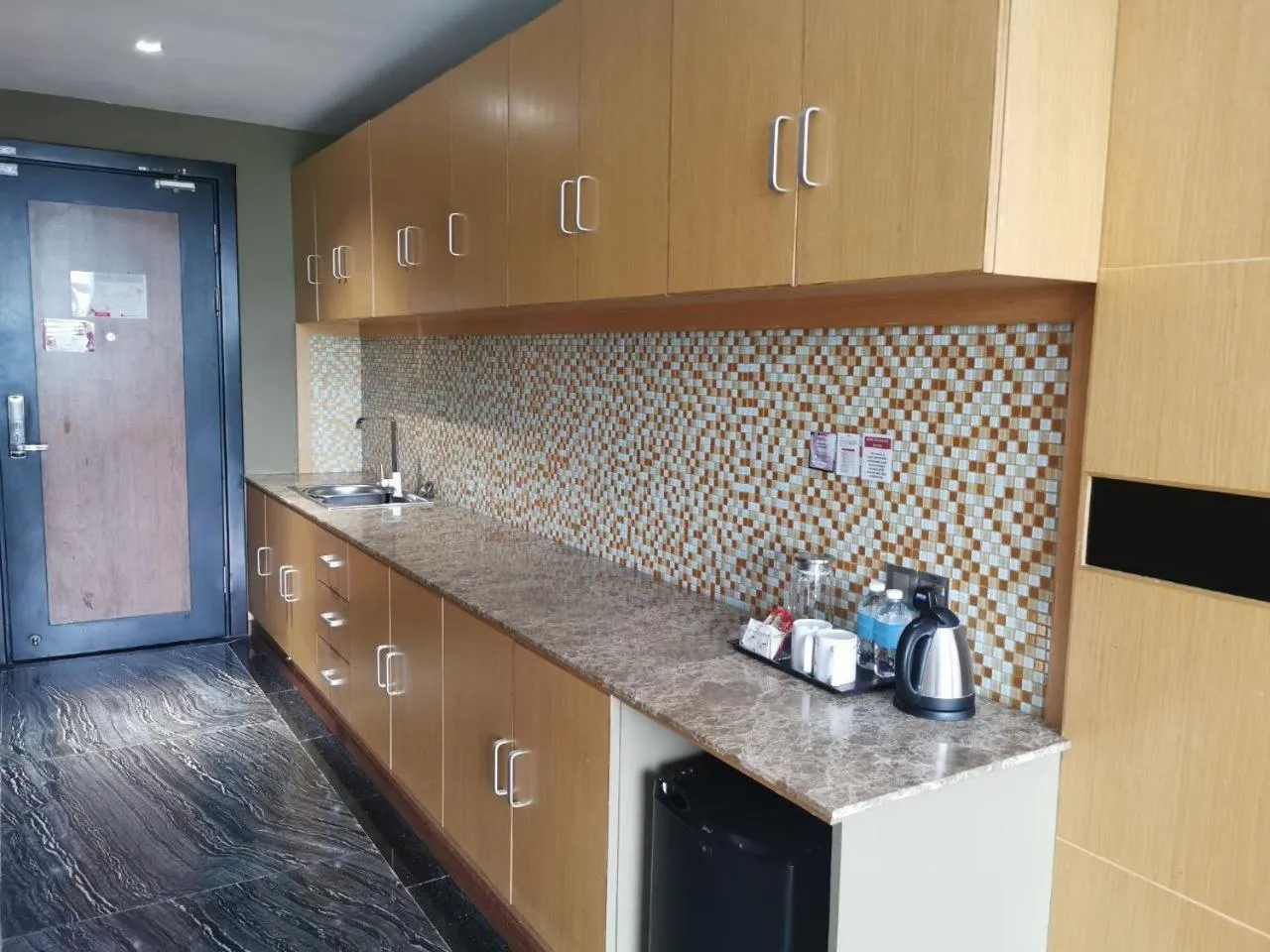 Coffee/tea facilities in Meritz Hotel