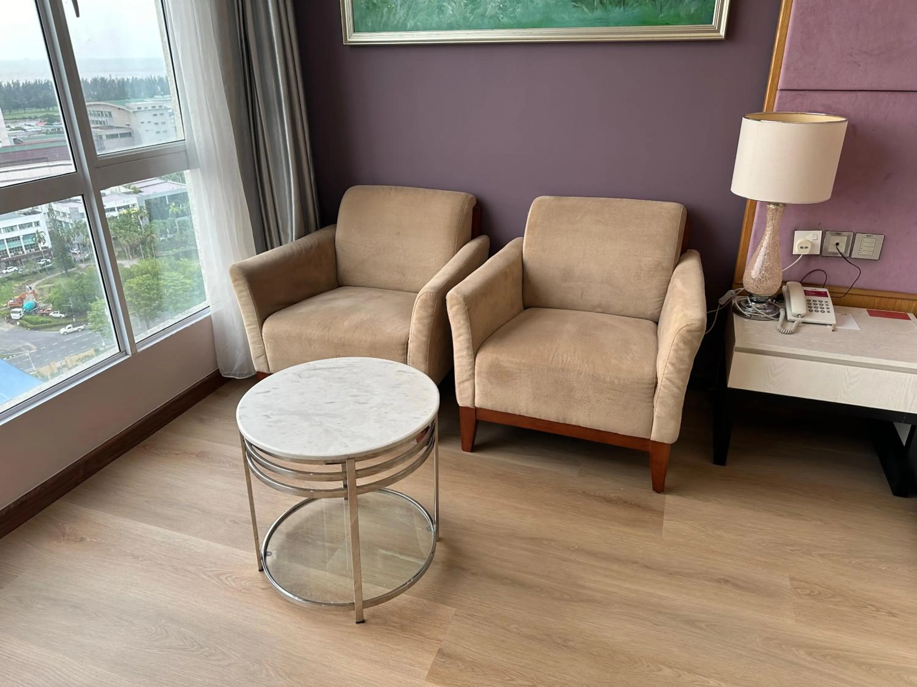 Seating area in Meritz Hotel