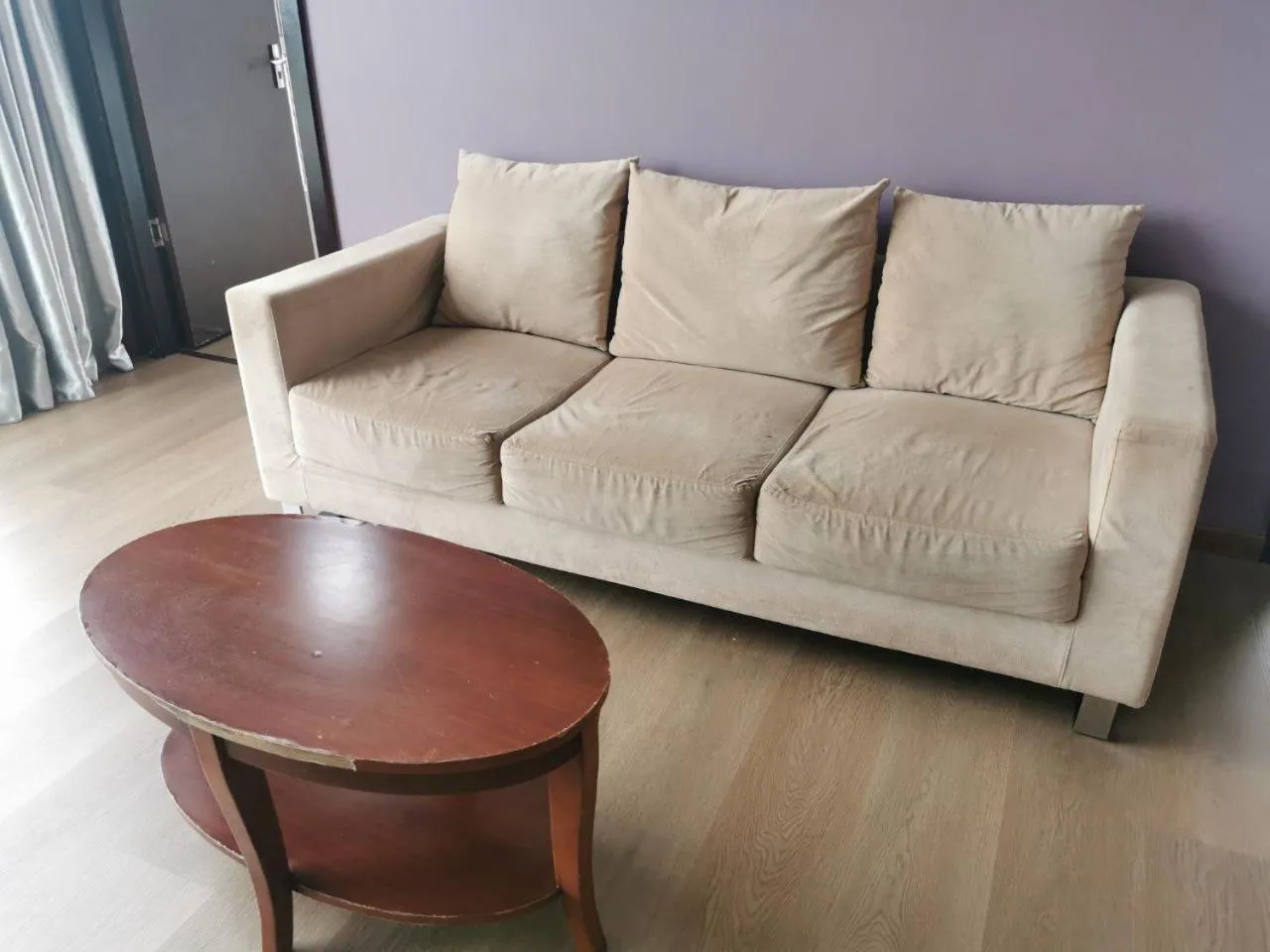 Seating area in Meritz Hotel