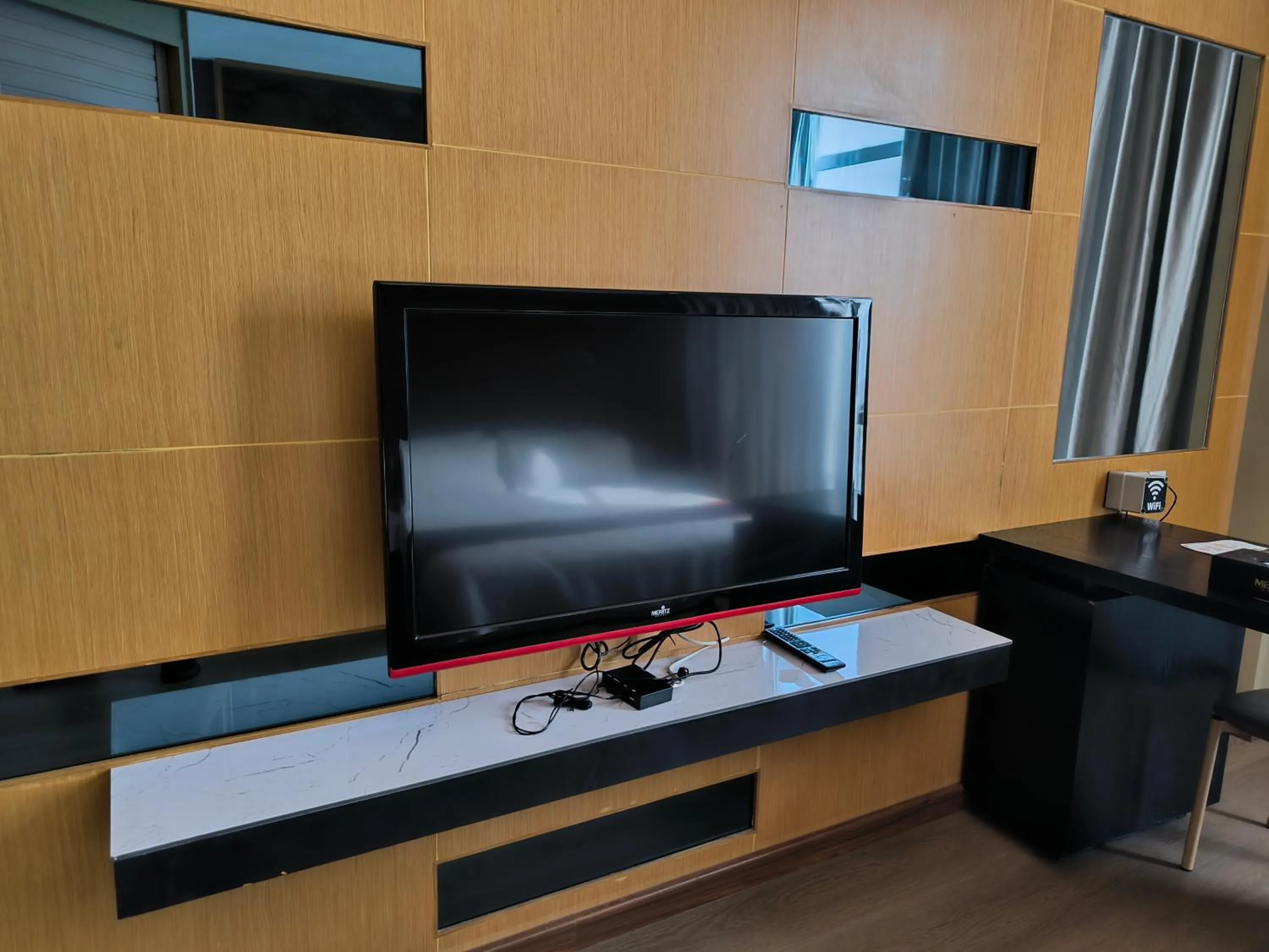 TV and multimedia in Meritz Hotel