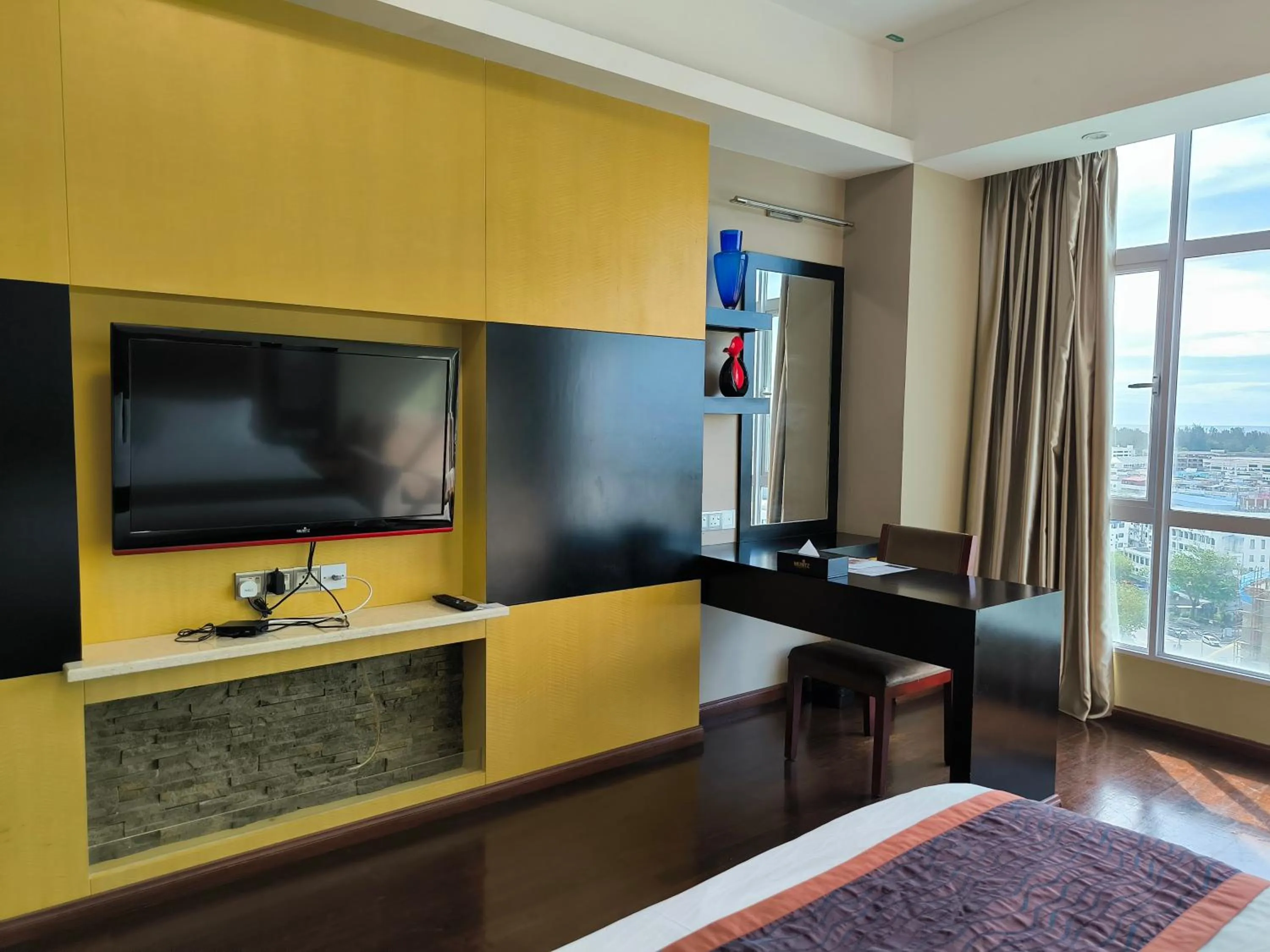 TV and multimedia, Bed in Meritz Hotel