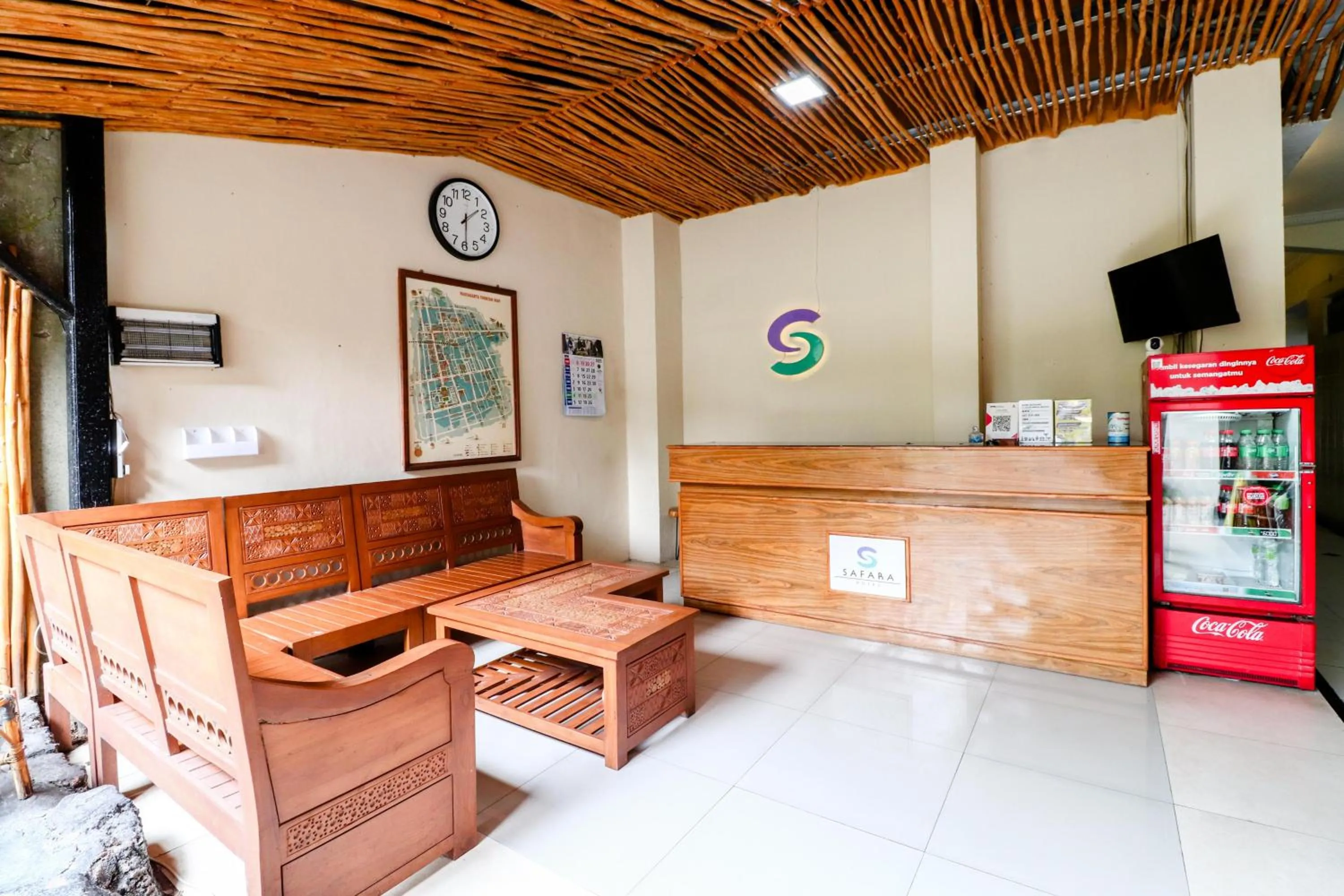 Lobby or reception in Hotel Safara Yogyakarta