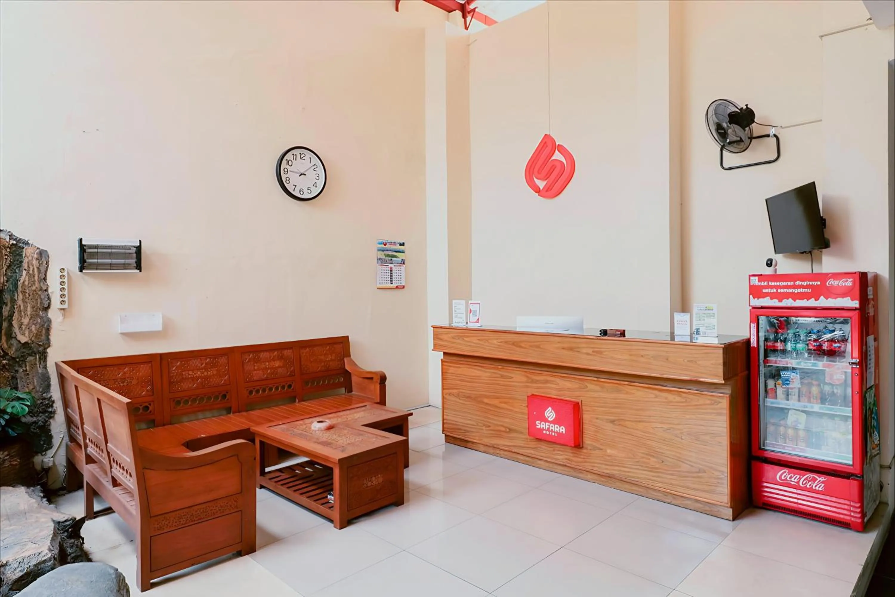 Living room in Hotel Safara Yogyakarta