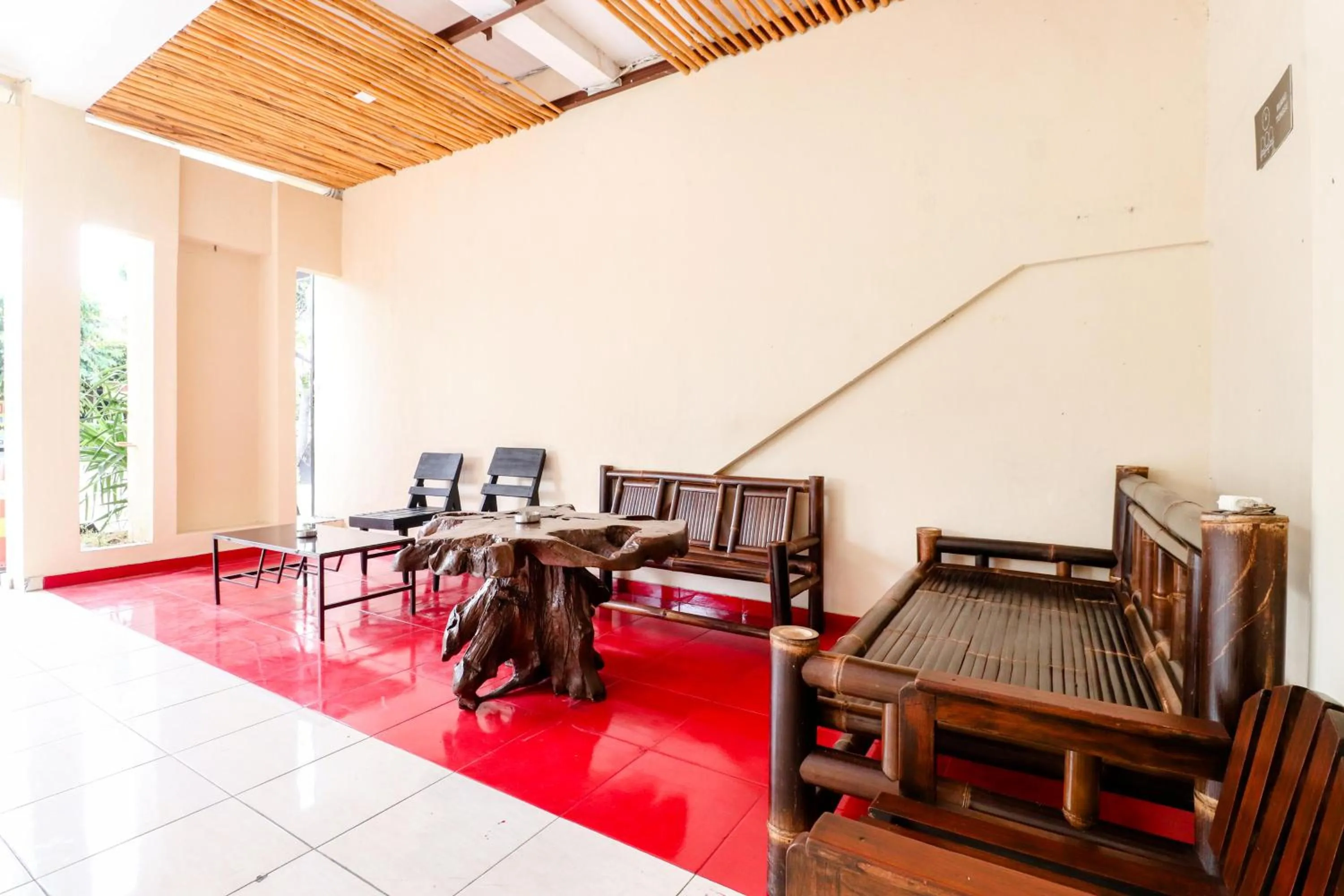 Area and facilities in Hotel Safara Yogyakarta