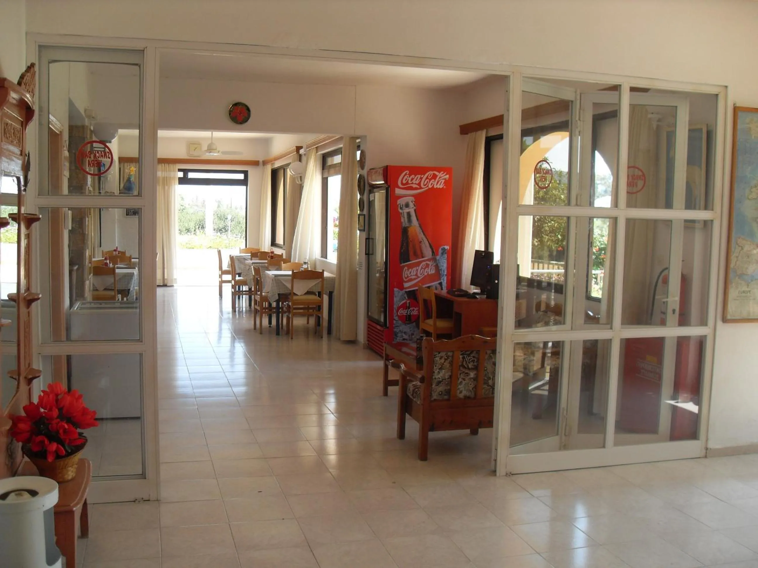 Restaurant/places to eat in Vera Studios