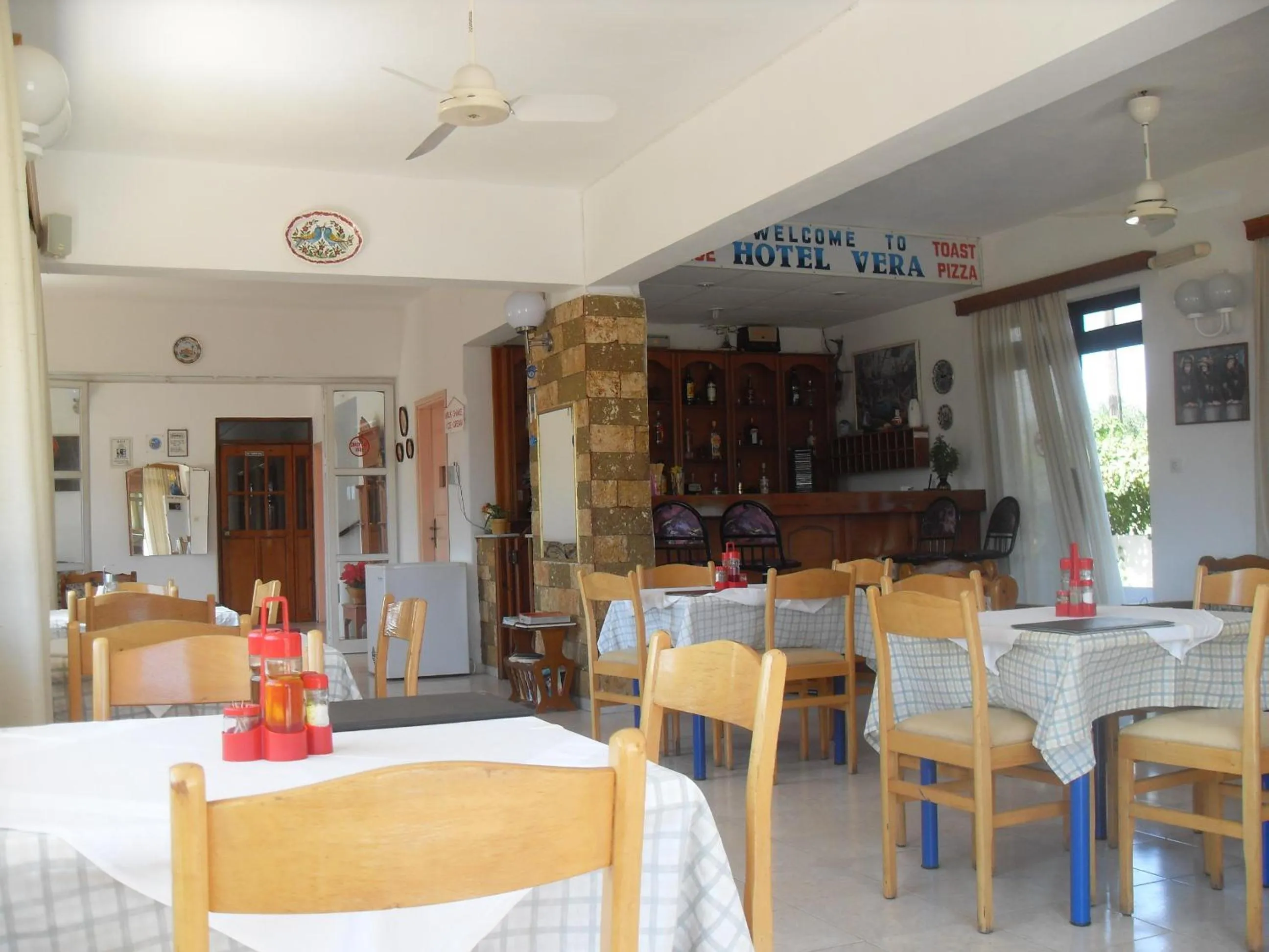 Restaurant/places to eat in Vera Studios