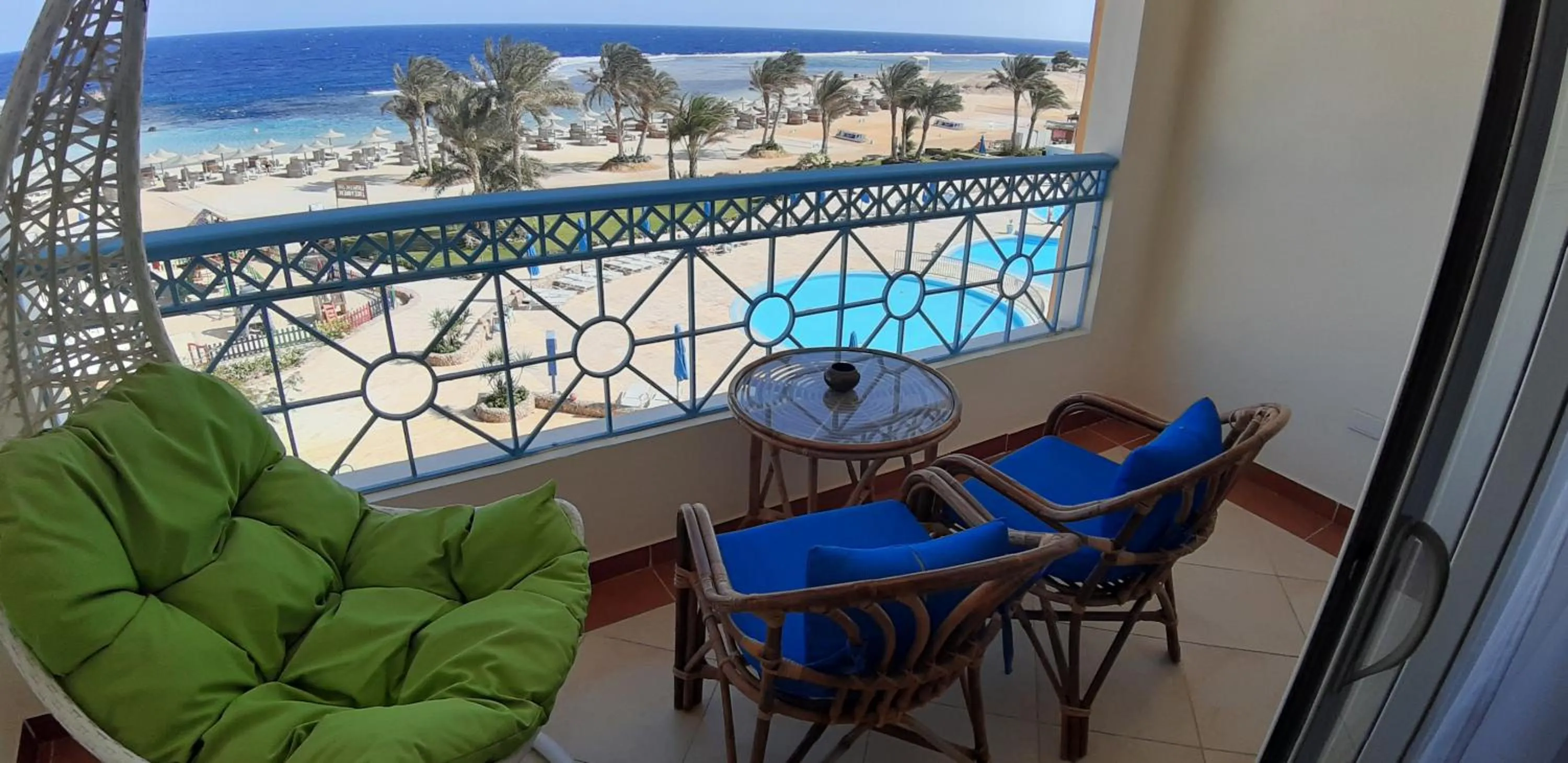 Balcony/Terrace in Concorde Moreen Beach Resort