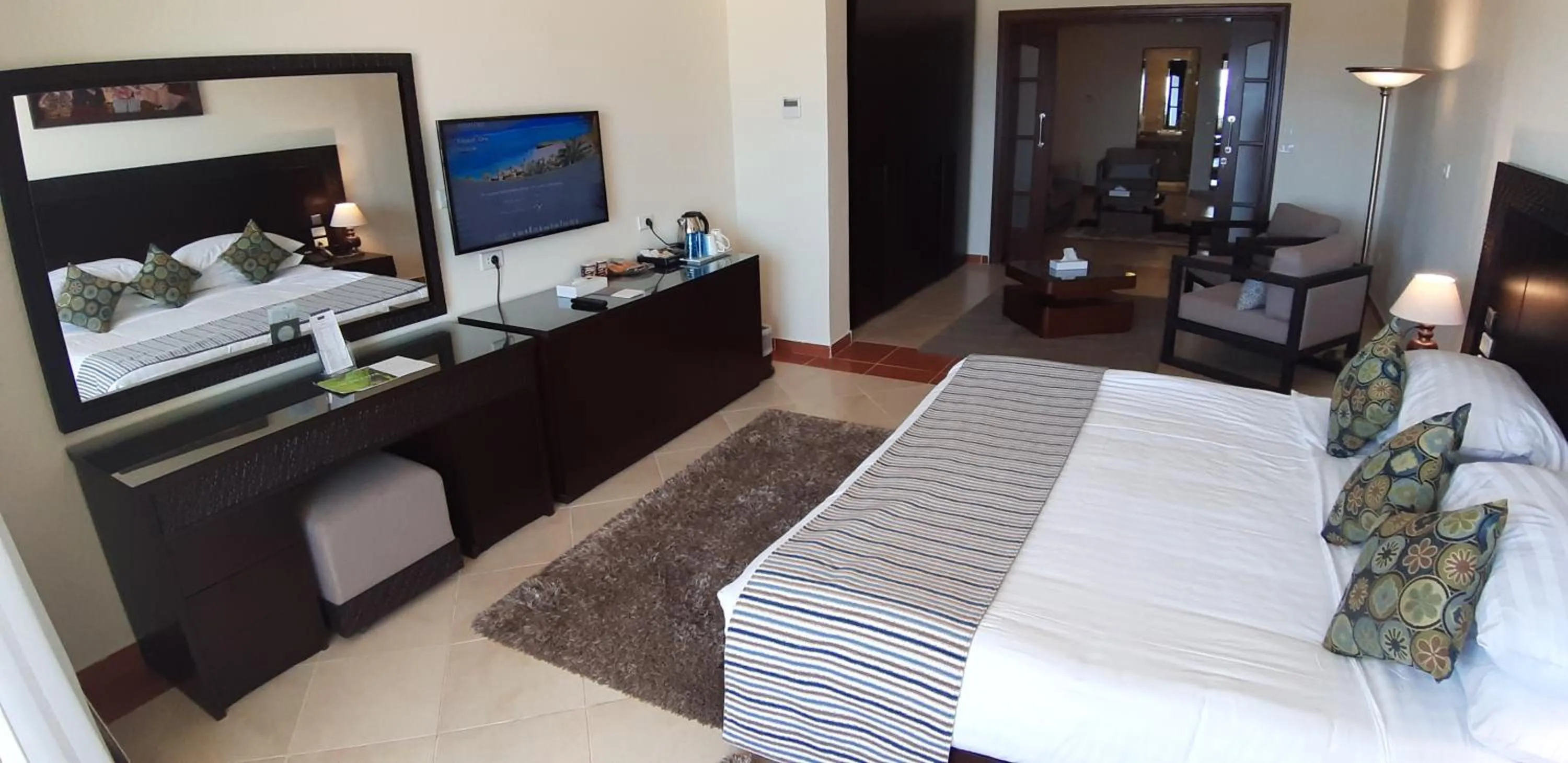 Photo of the whole room, Bed in Concorde Moreen Beach Resort