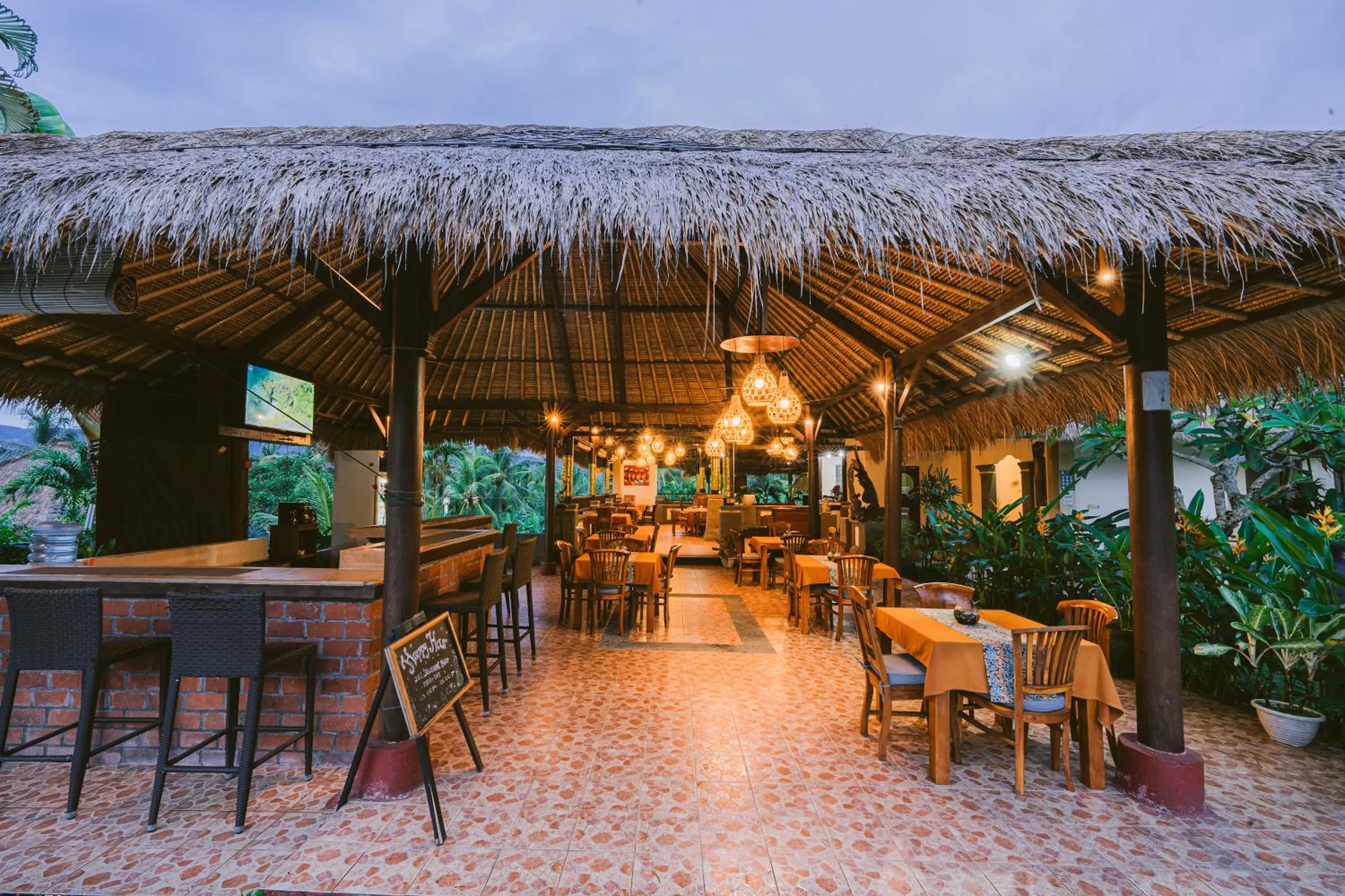 Restaurant/places to eat in Medewi Bay Retreat