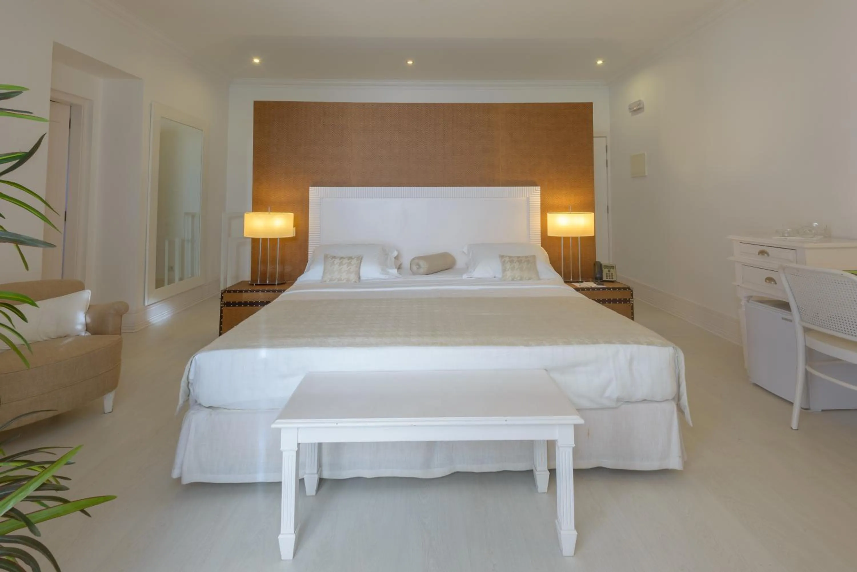 Bed in Amazonia Estoril Hotel