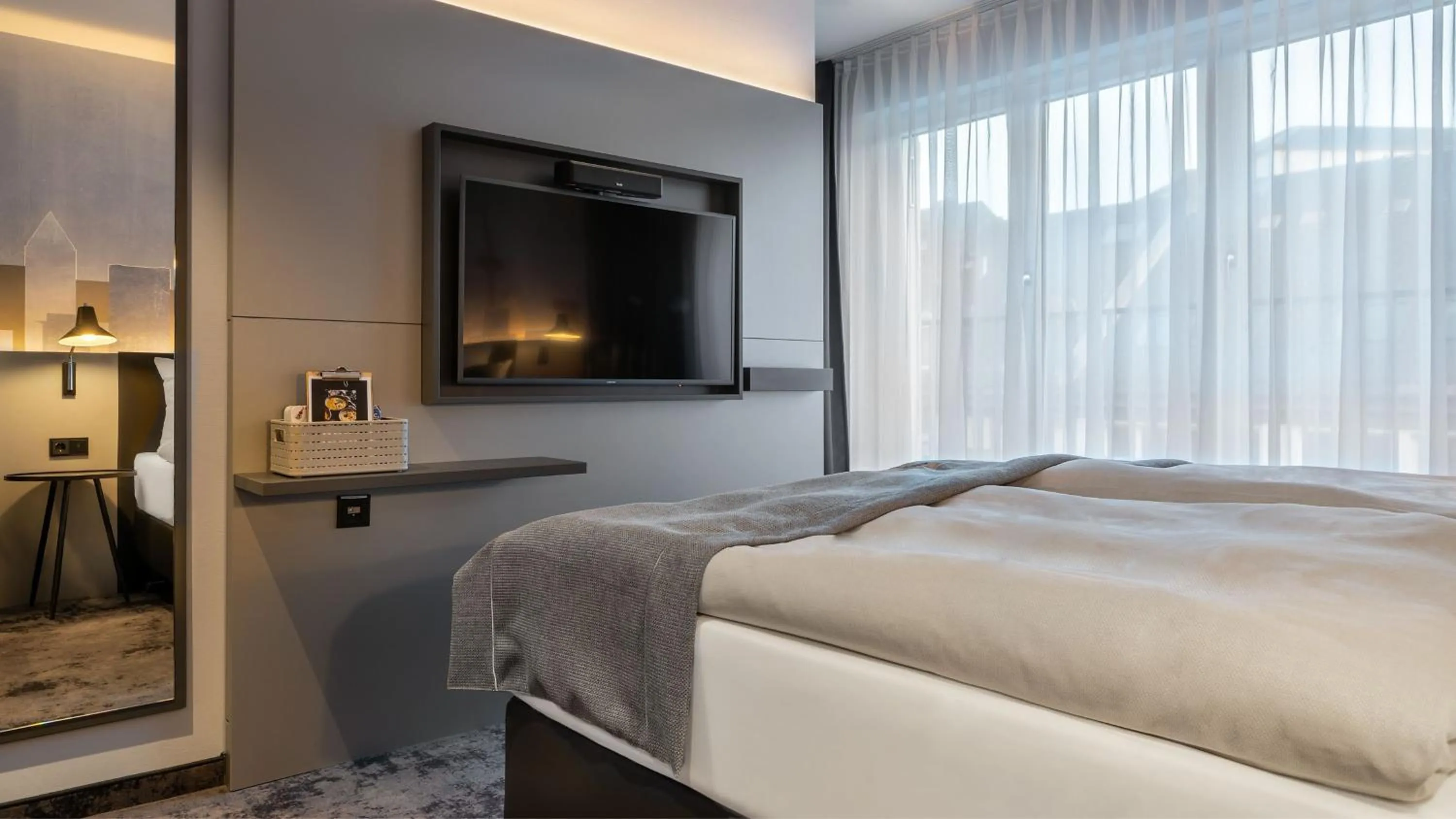 Photo of the whole room, Bed in Holiday Inn - the niu, Charly Frankfurt City by IHG