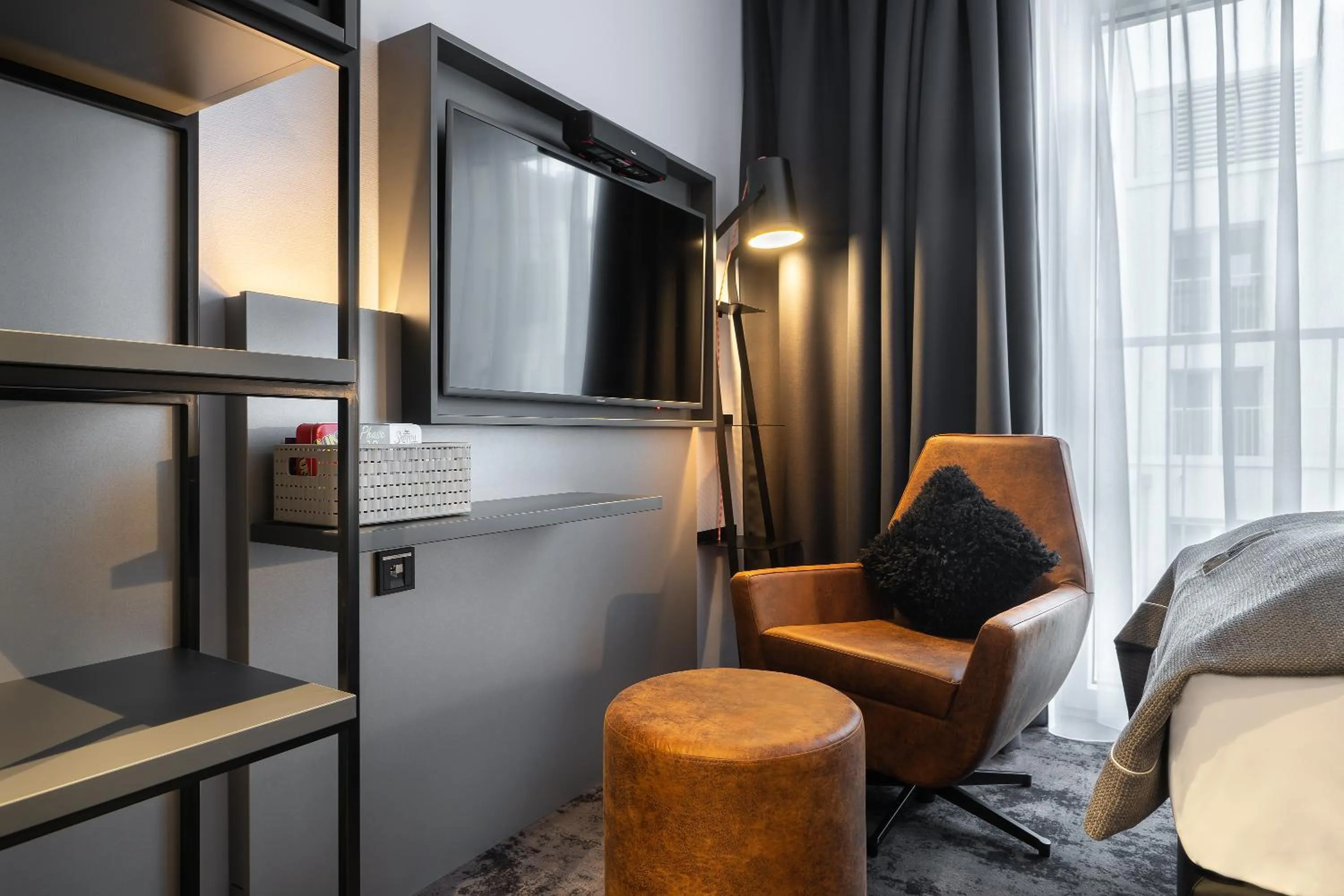 Decorative detail, Bed in Holiday Inn - the niu, Charly Frankfurt City by IHG