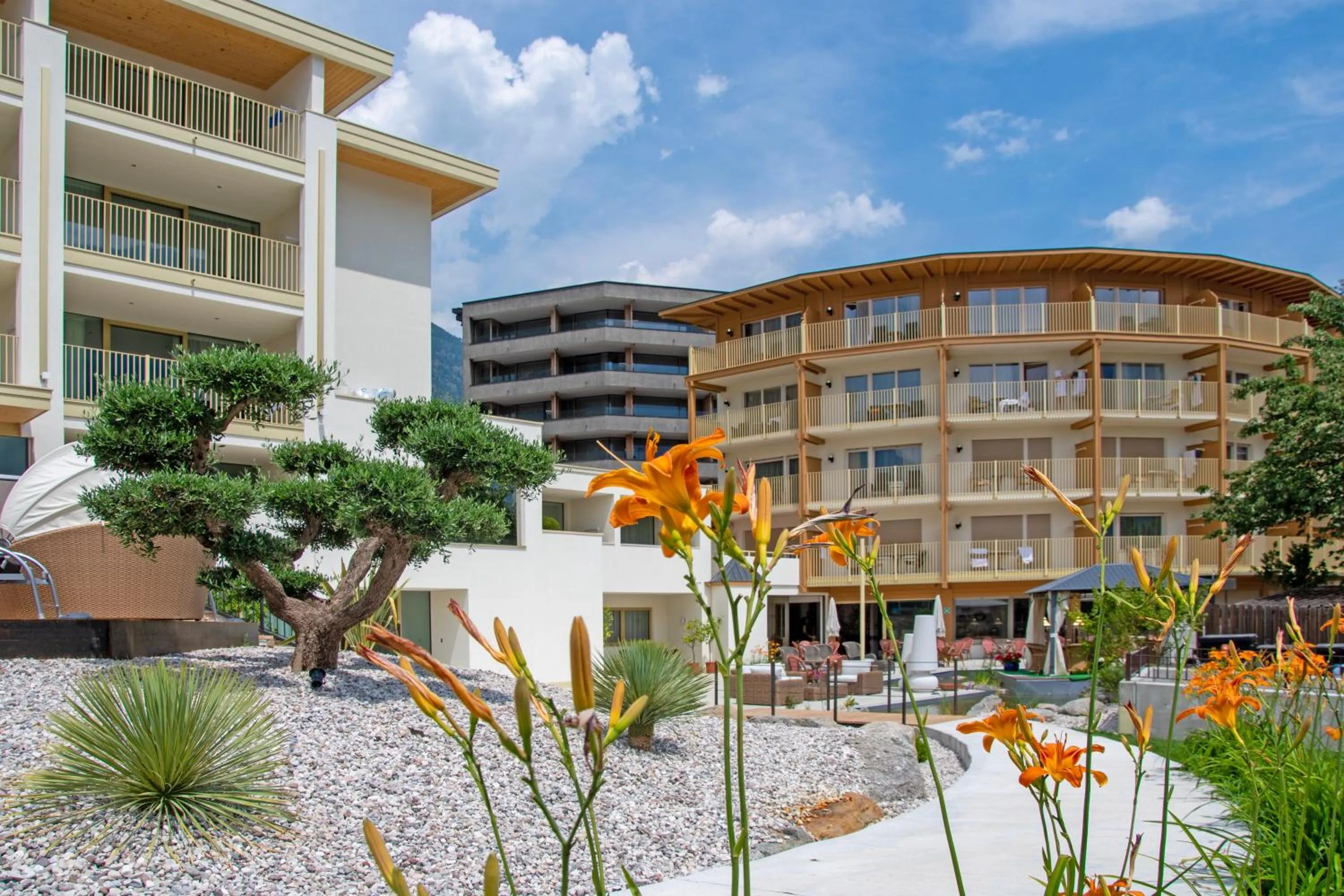 Property building in Hotel Nocturnes