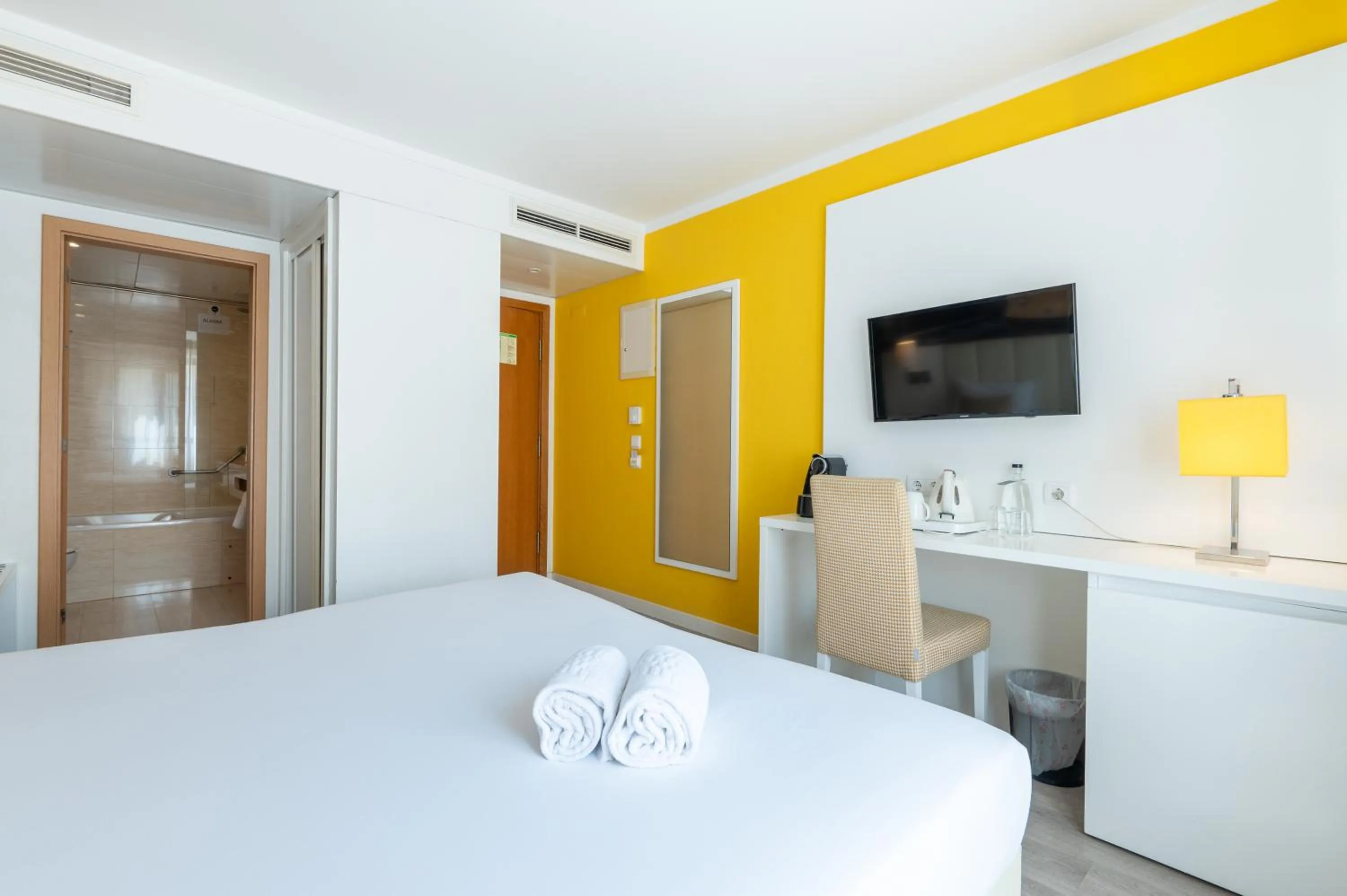 Bed in THE Hotel MASA Almirante LISBON Stylish