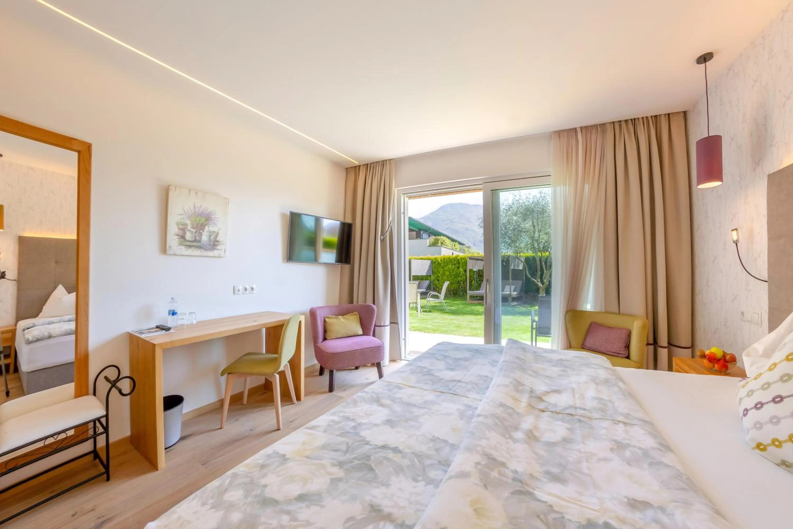 Garden, Bed in Hotel Mehrhauser