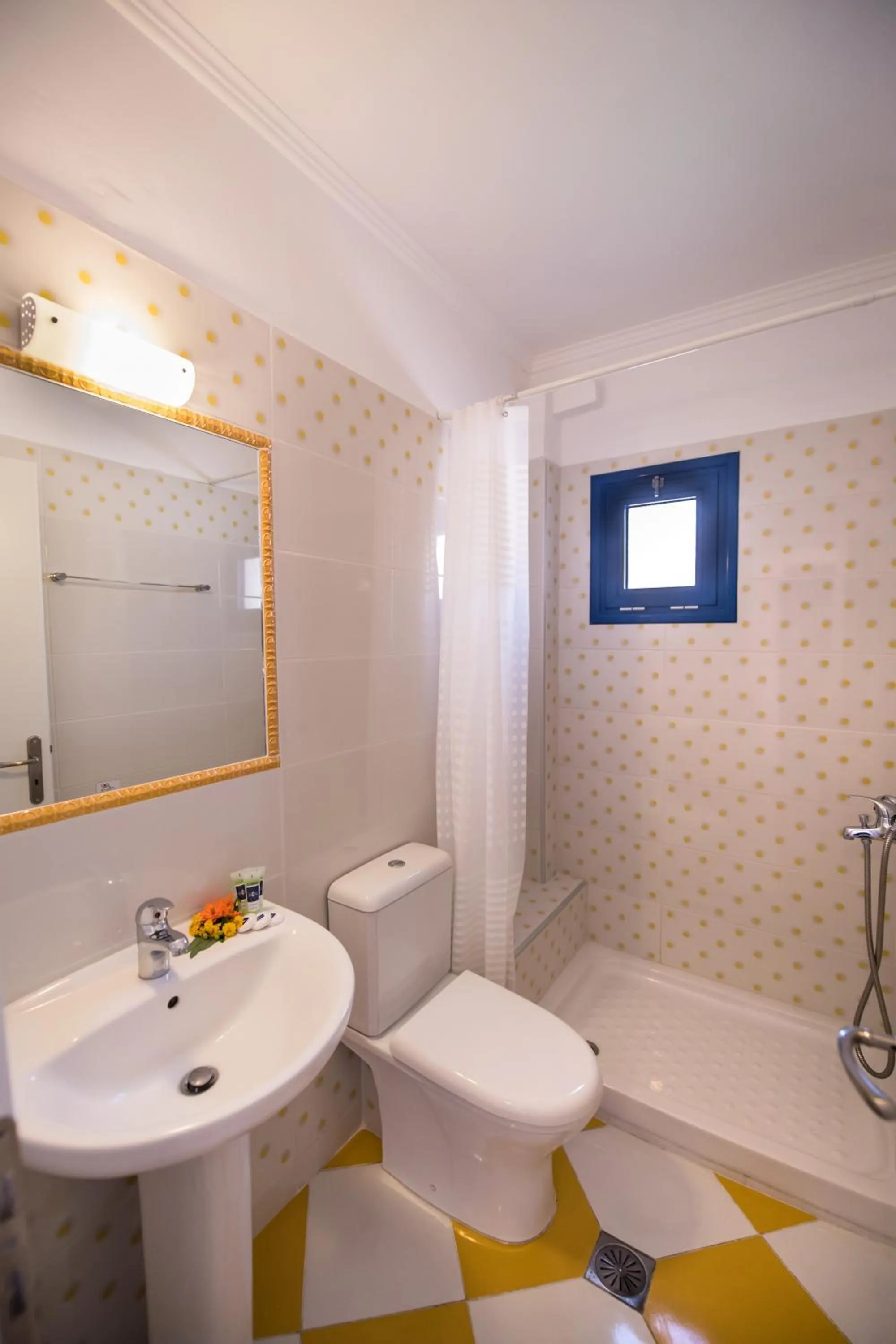 Bathroom in Akroyiali Resort