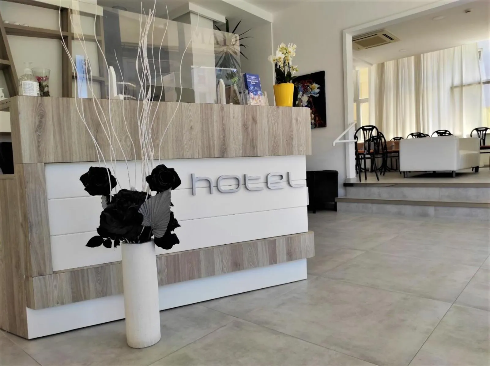 Lobby or reception in Hotel Madrid