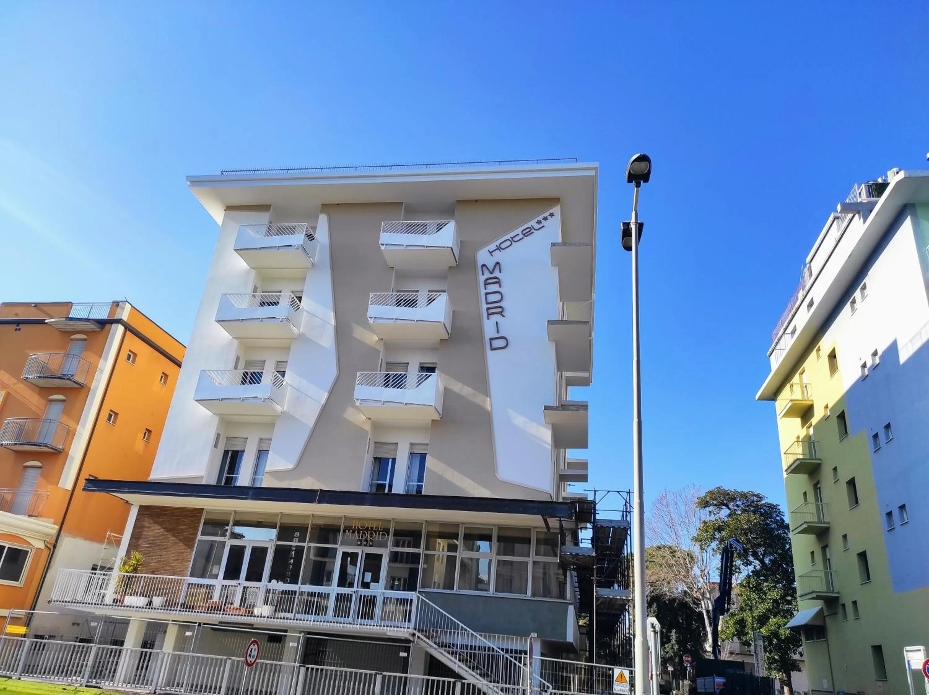 Property building in Hotel Madrid