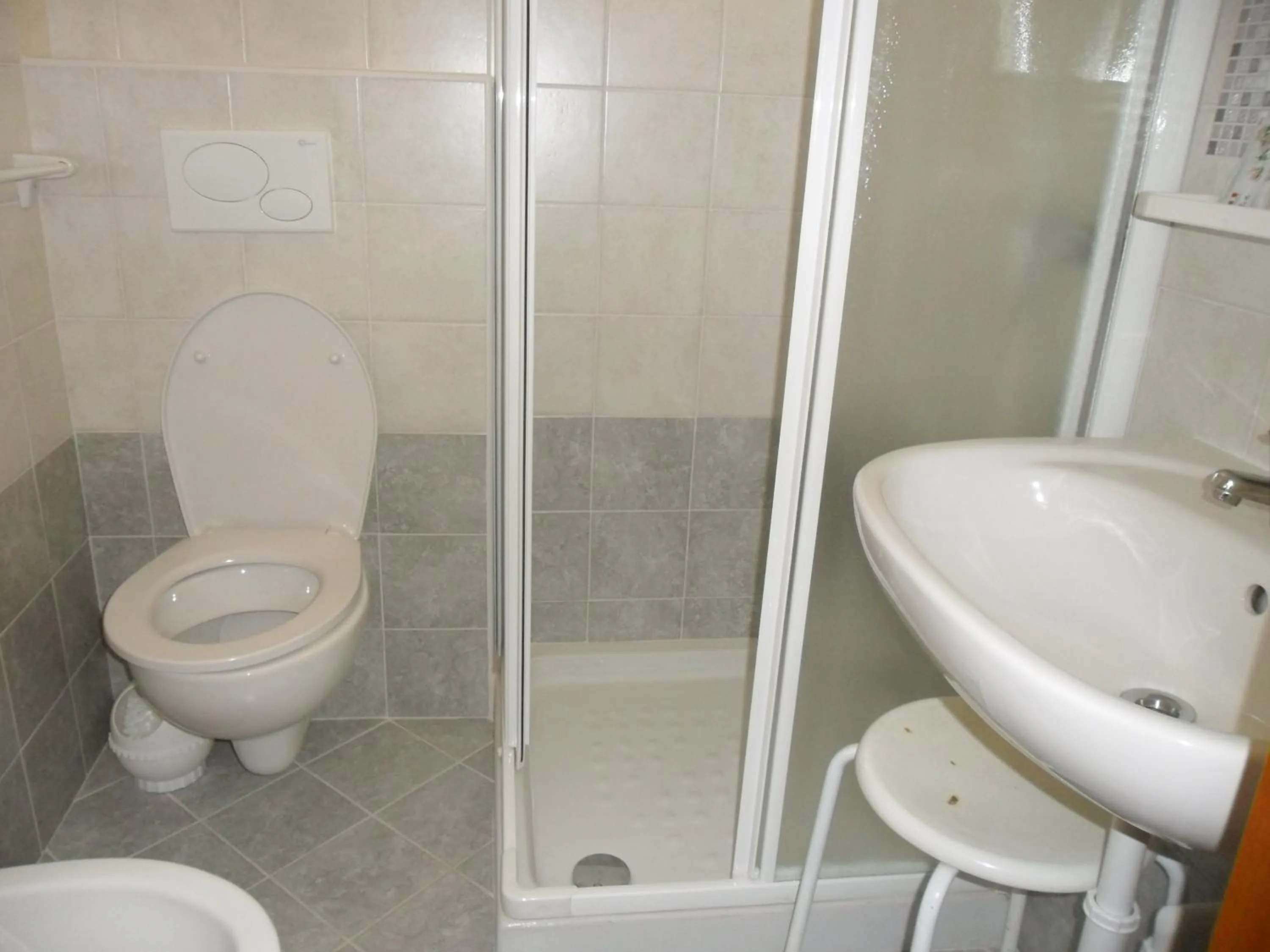 Bathroom in Hotel Madrid