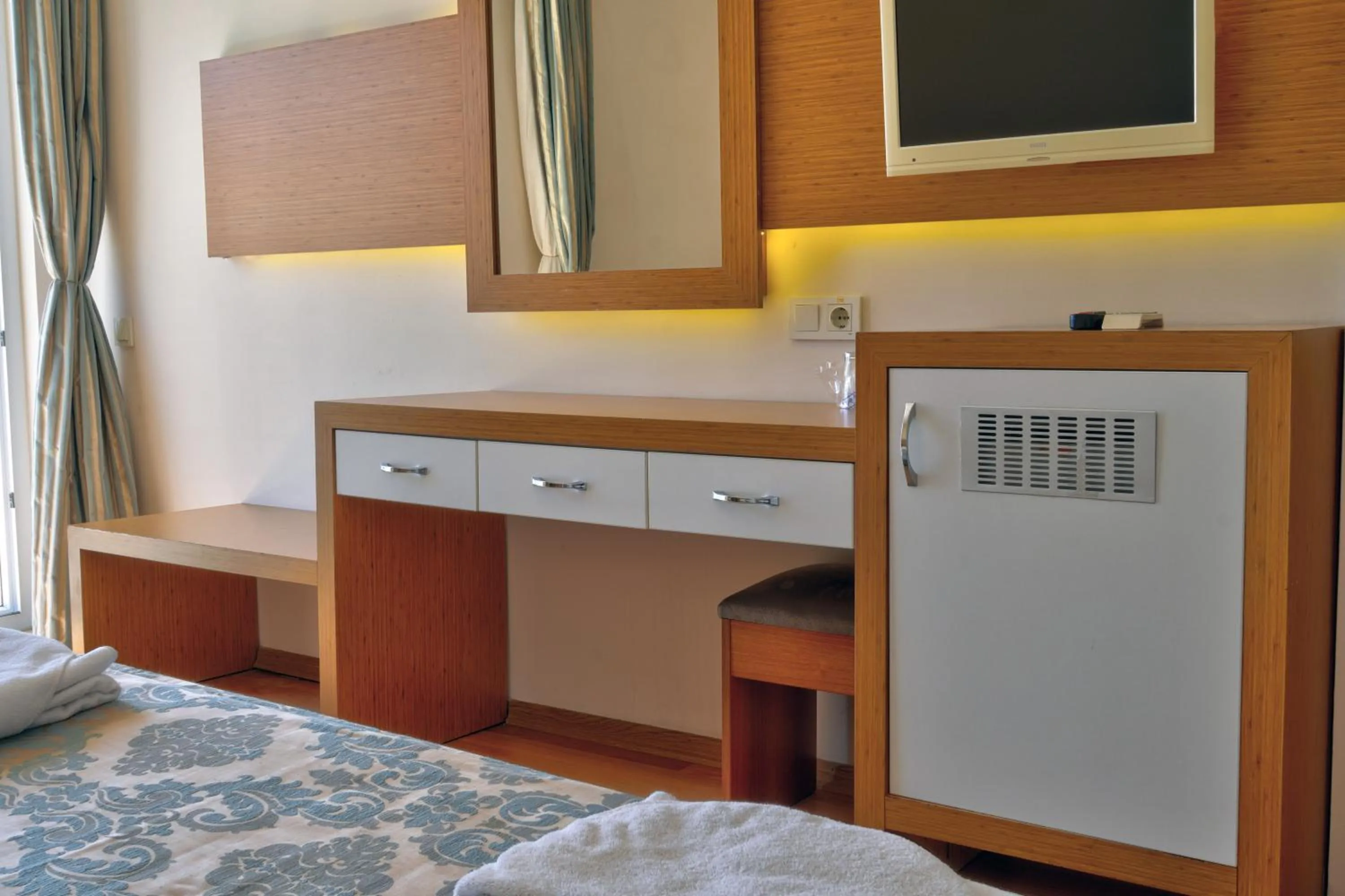 TV and multimedia in Blue Fish Hotel All Inclusive