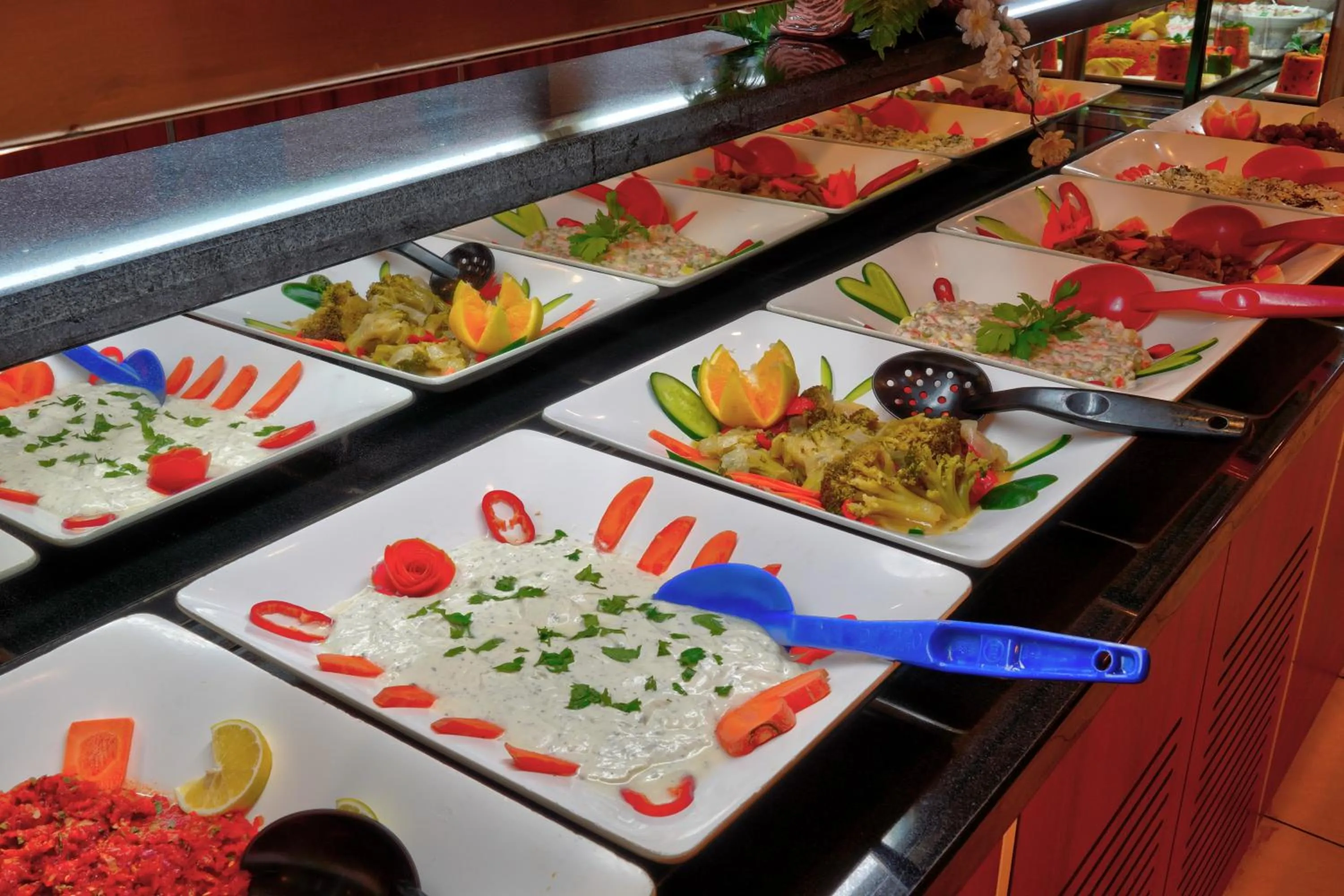 Food and drinks in Blue Fish Hotel All Inclusive