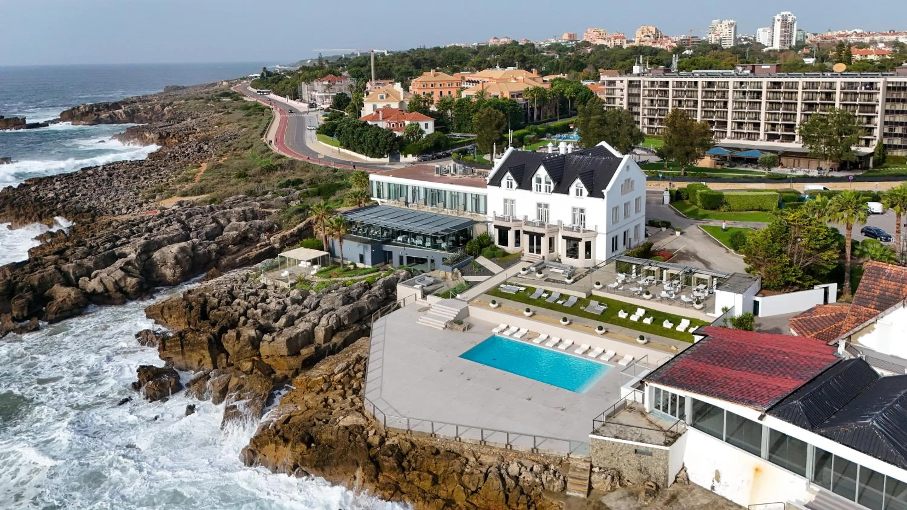 Property building in Farol Hotel