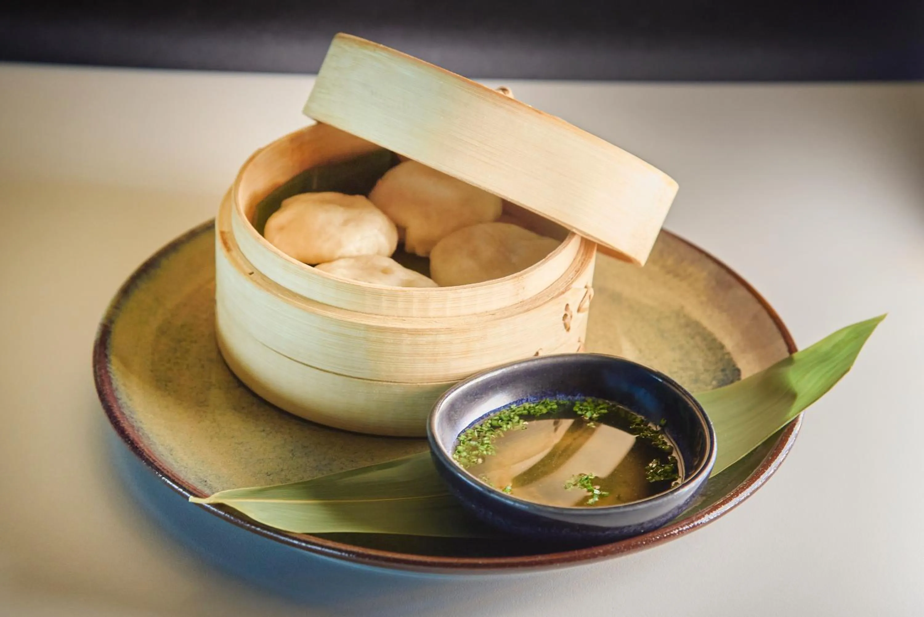 Restaurant/places to eat in Farol Hotel