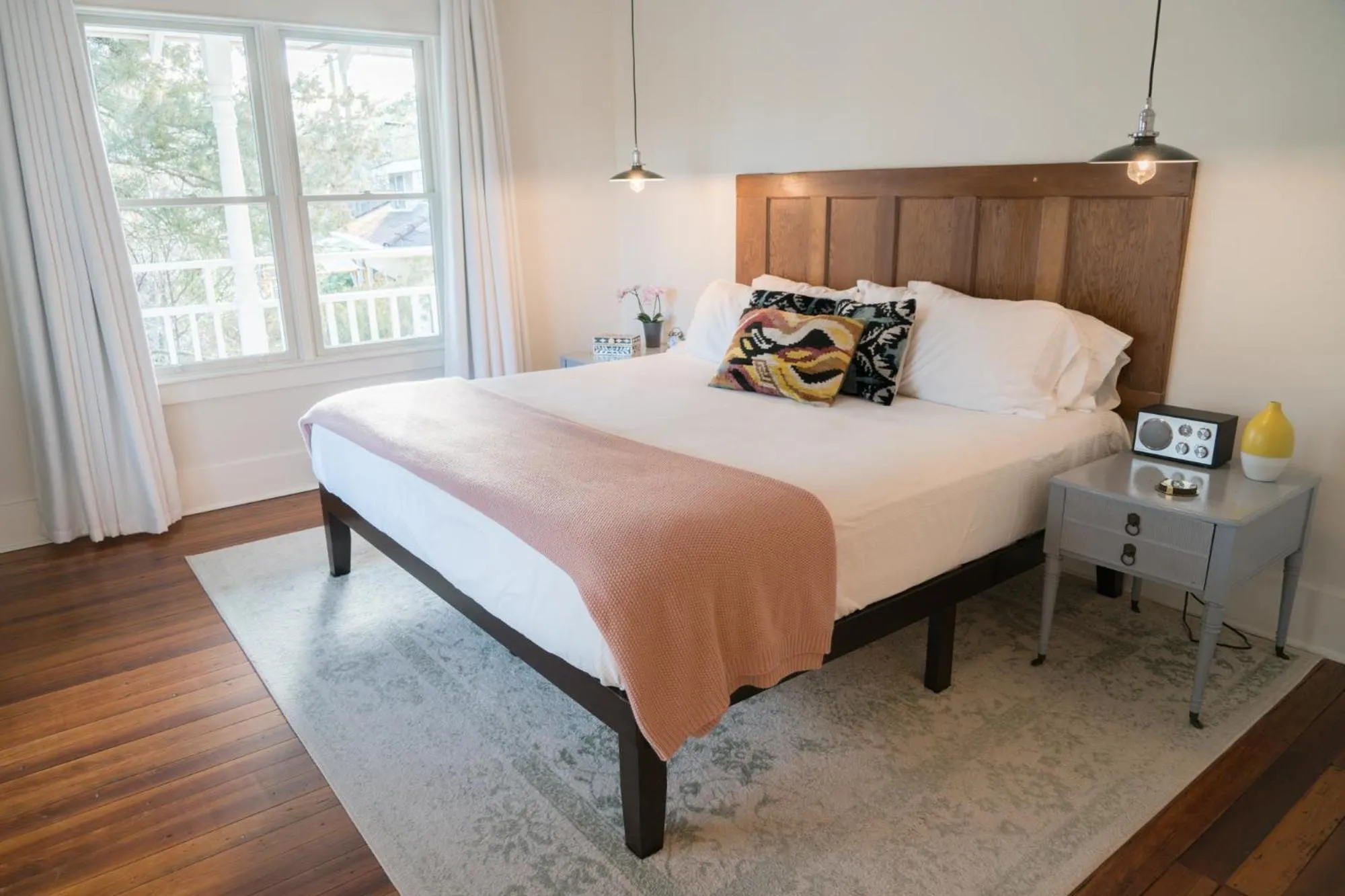 Bed in Abita Springs Hotel