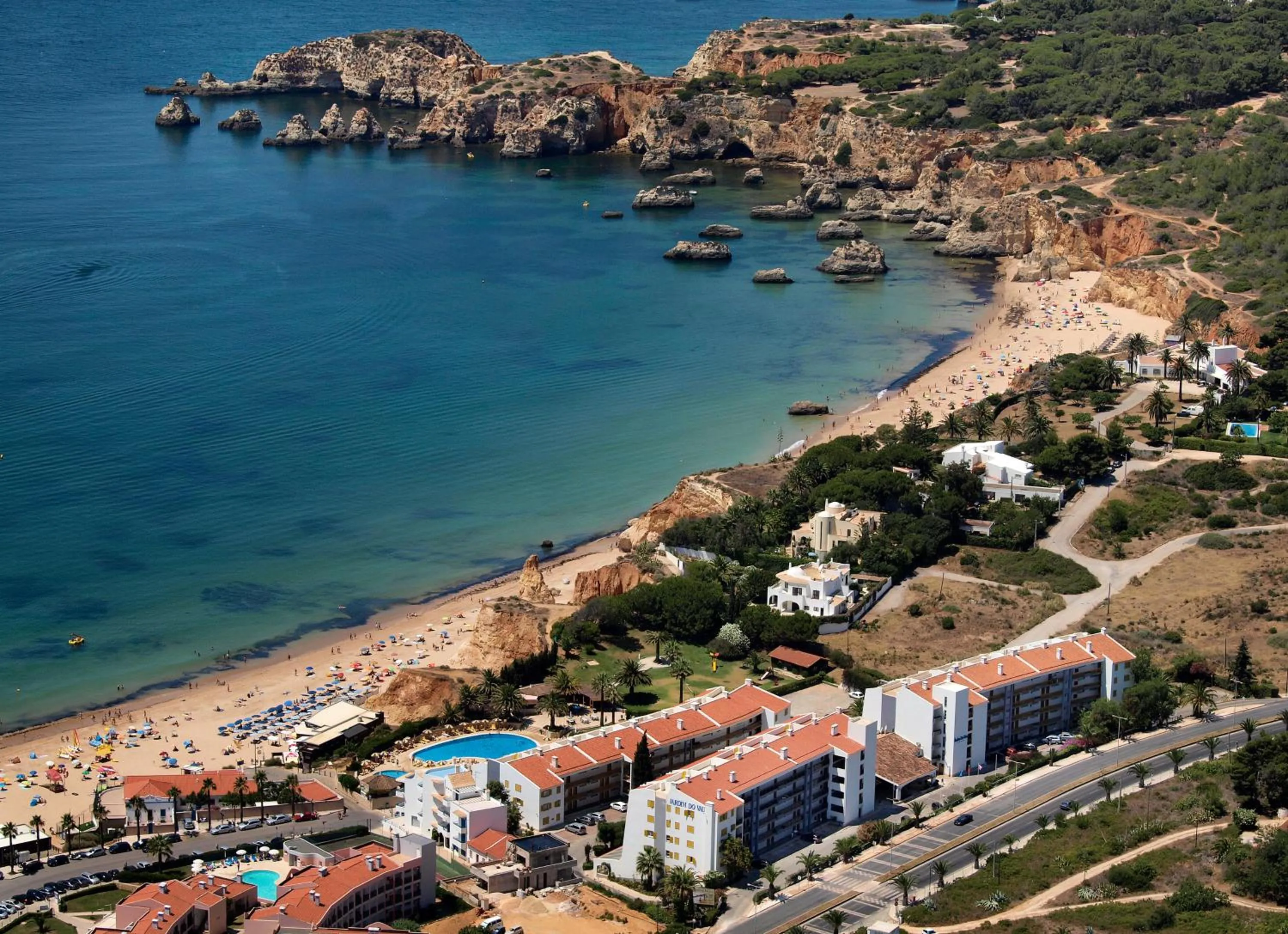 Property building in Jardim do Vau