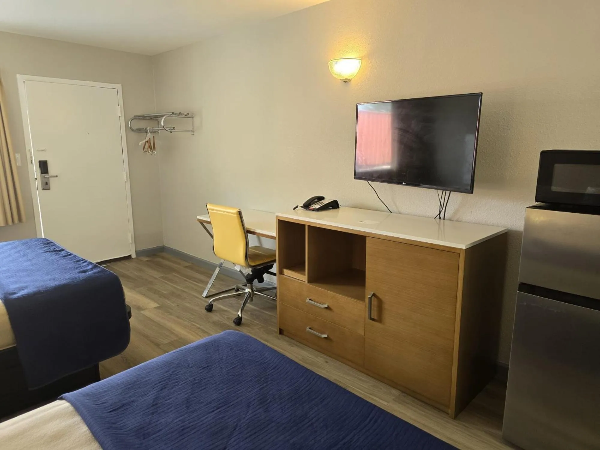 Bed in Americas Express Inn South Hill