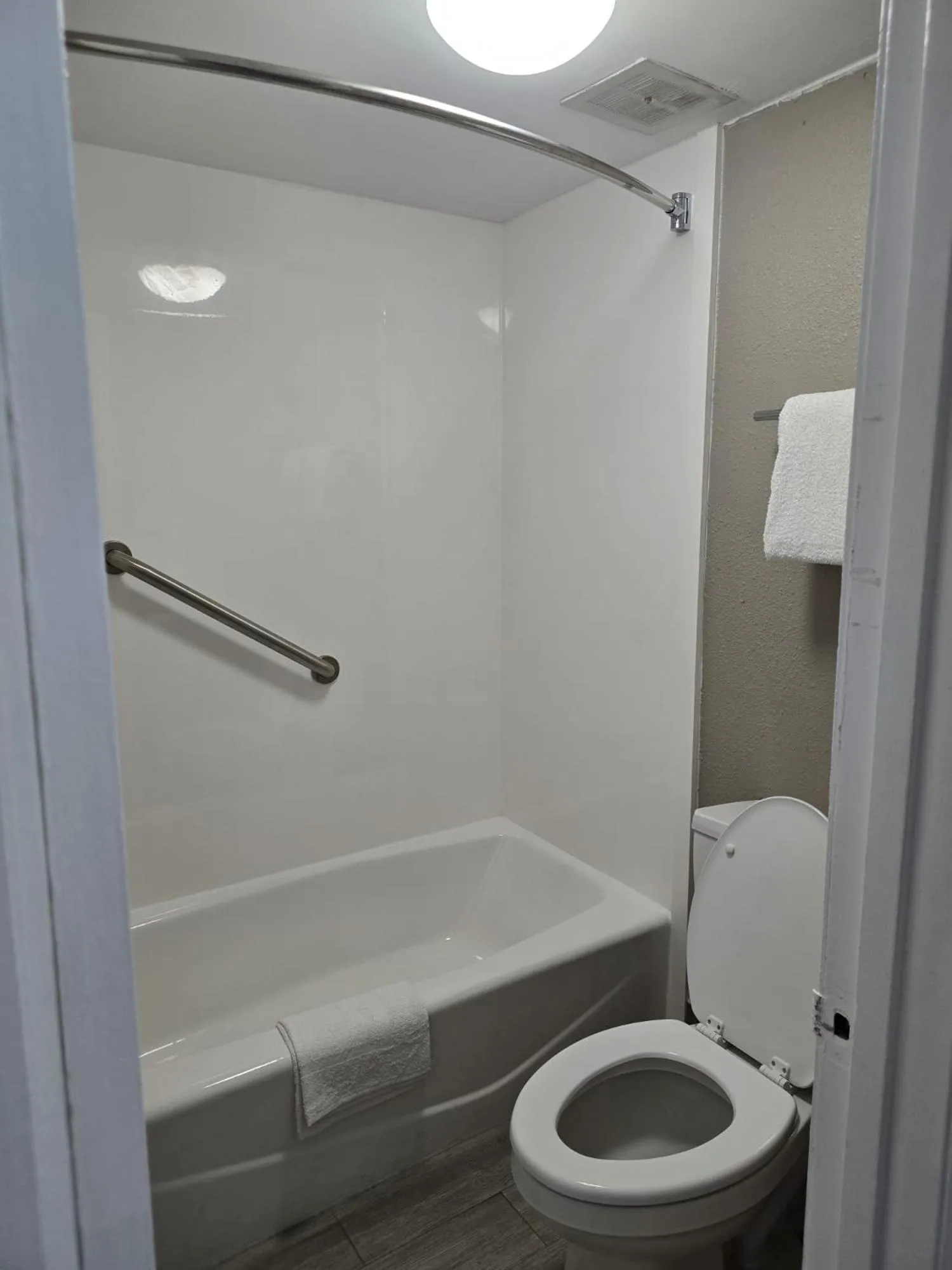 Americas Express Inn South Hill