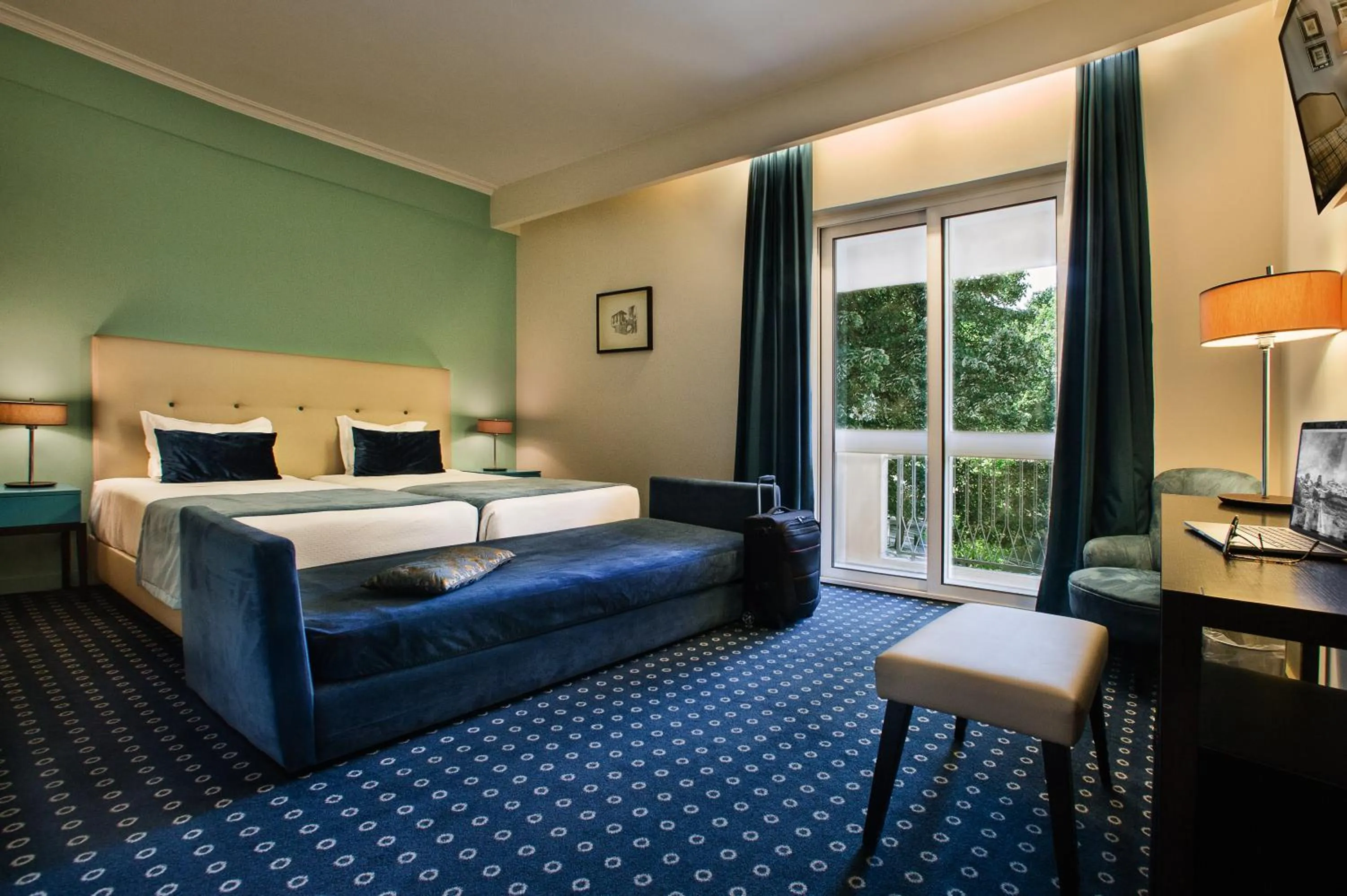 Garden view, Bed in Grão Vasco - Historic Hotel and SPA