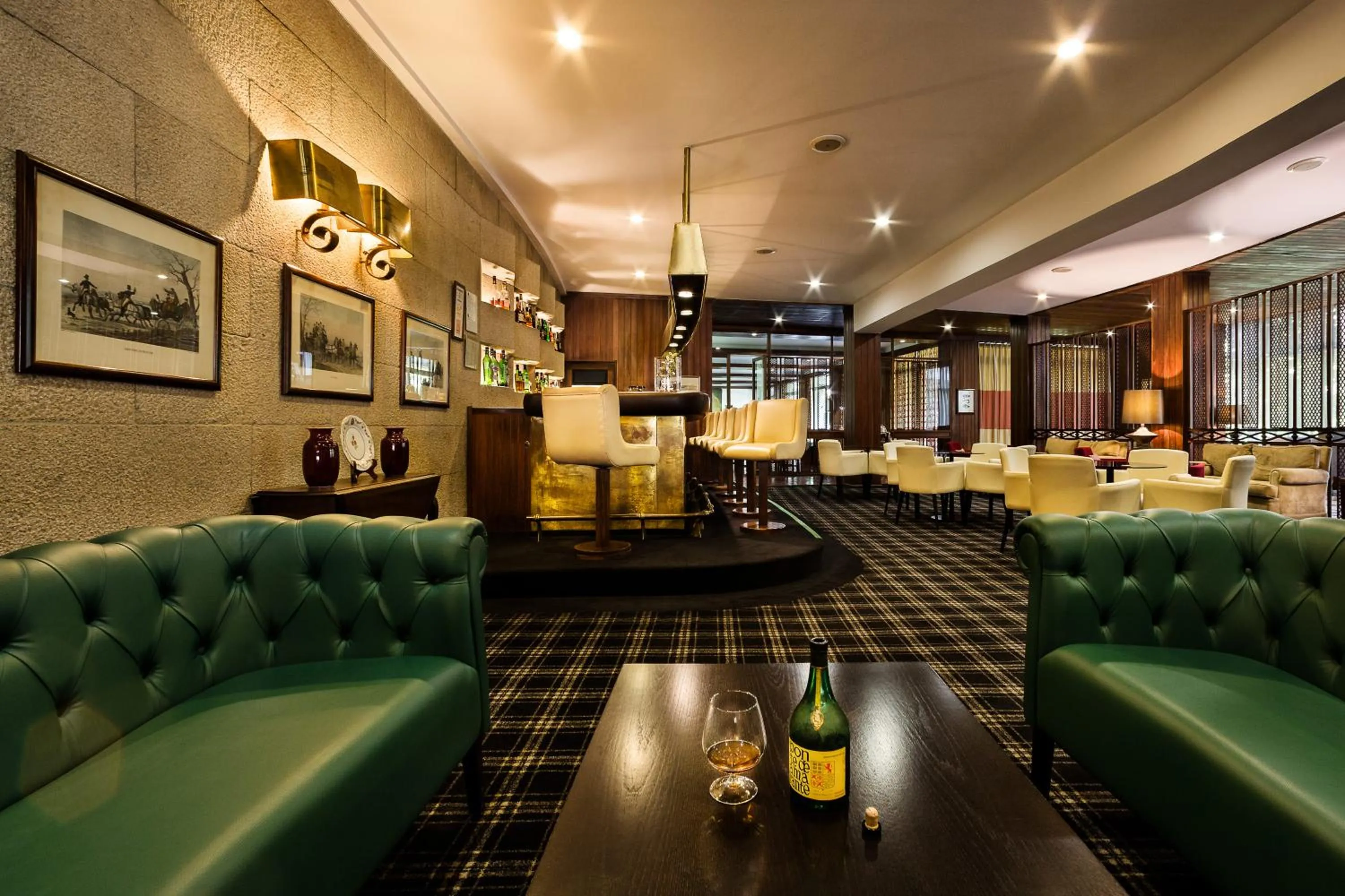 Lounge or bar in Grão Vasco - Historic Hotel and SPA