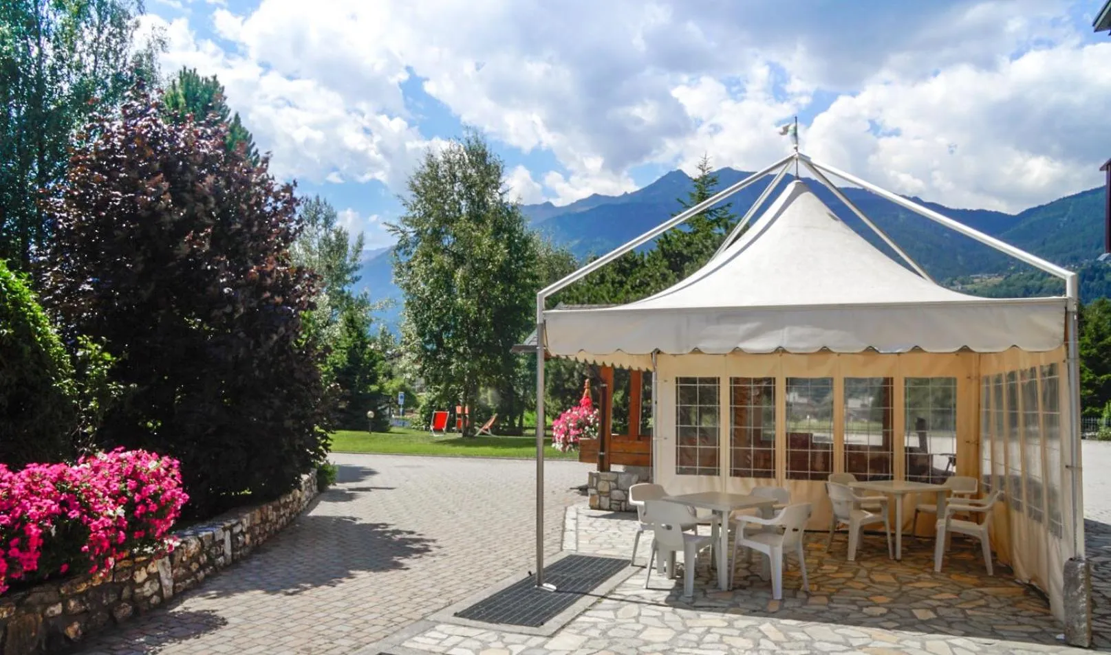 Patio in Residence Sci Sport