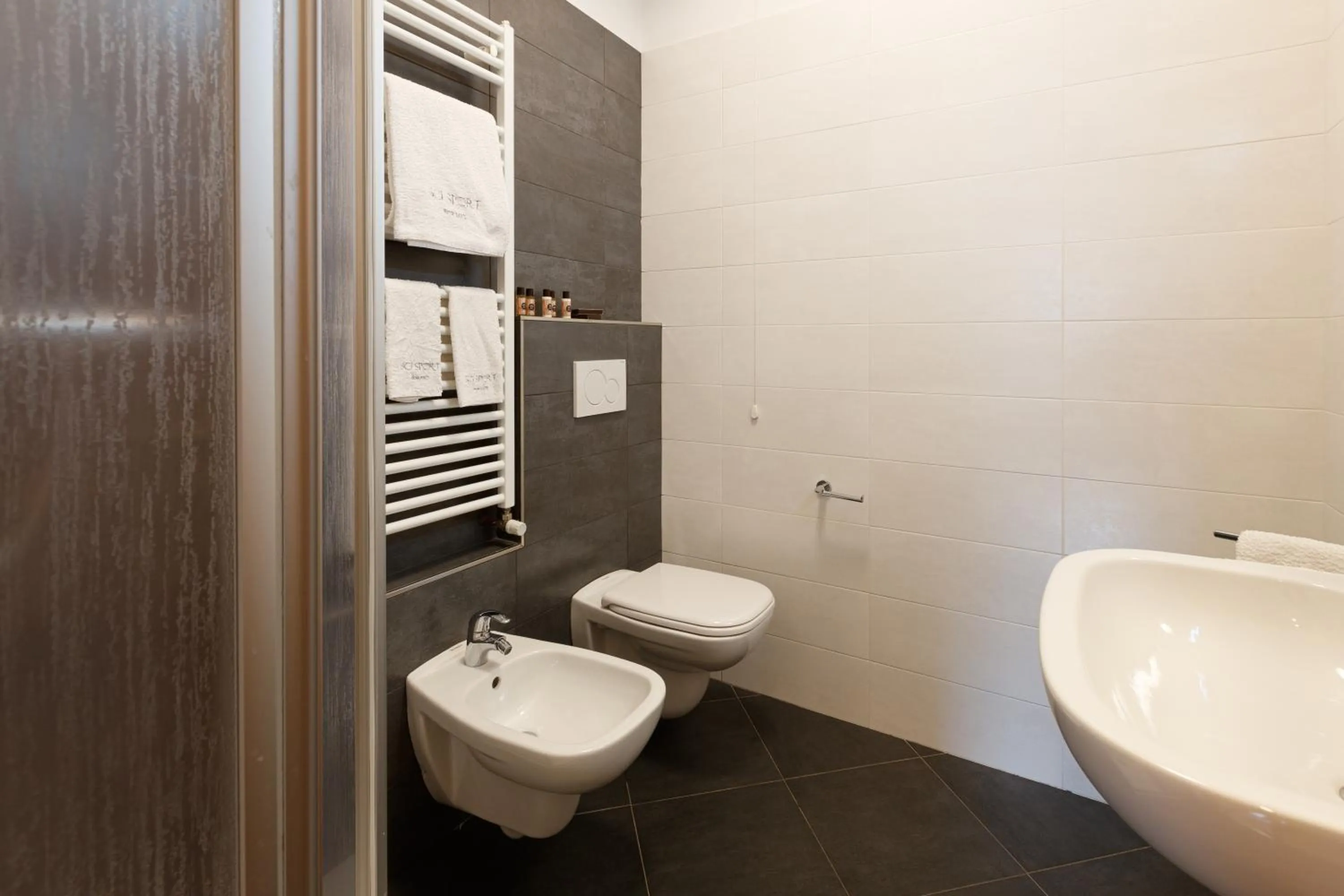 Shower in Residence Sci Sport