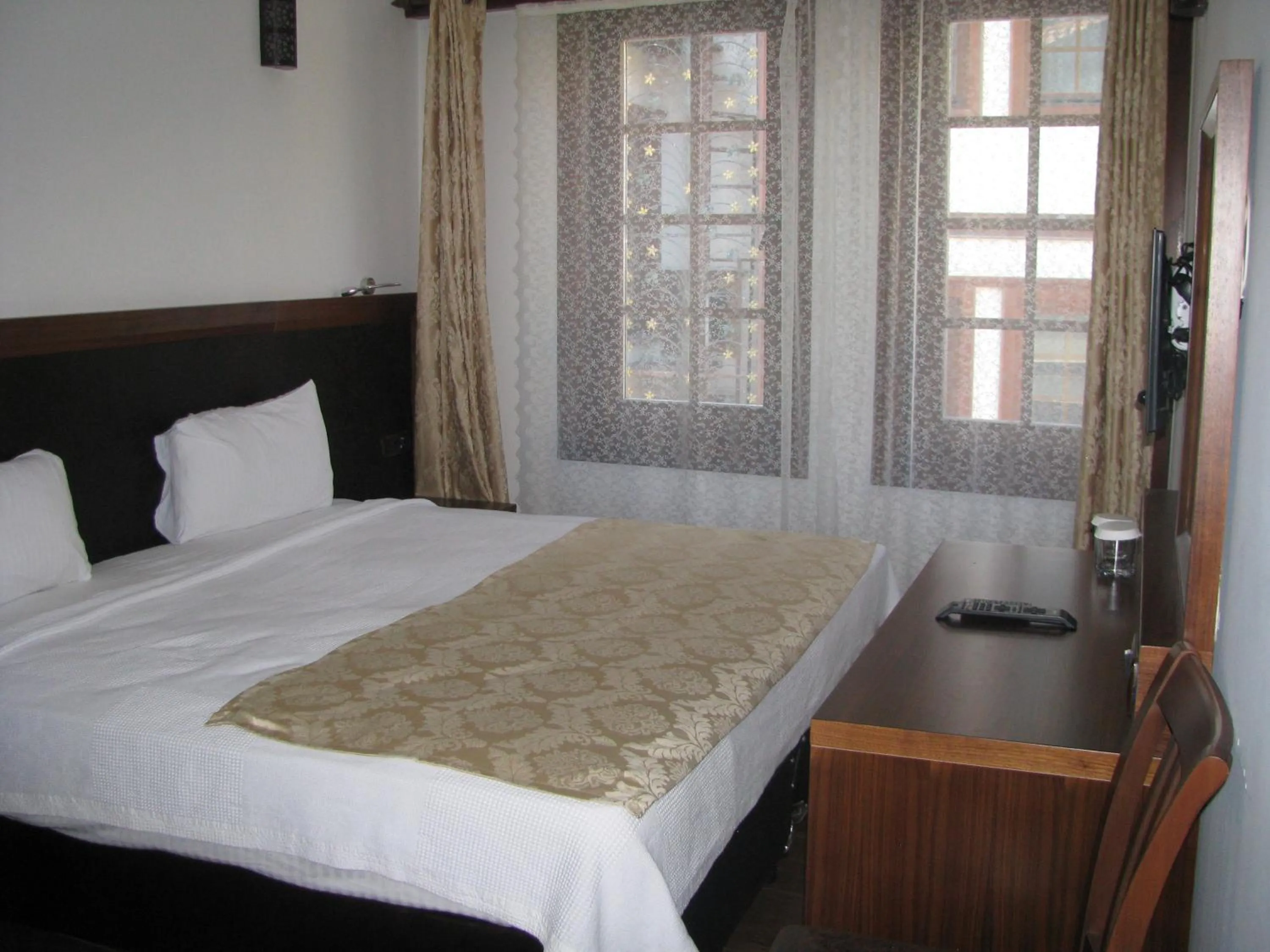 Bedroom in Simre Hotel
