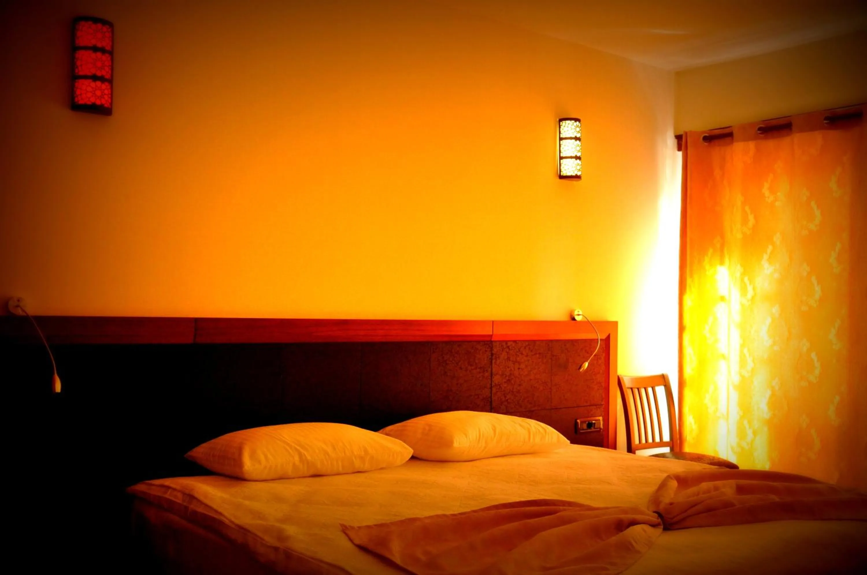 Shower in Simre Hotel