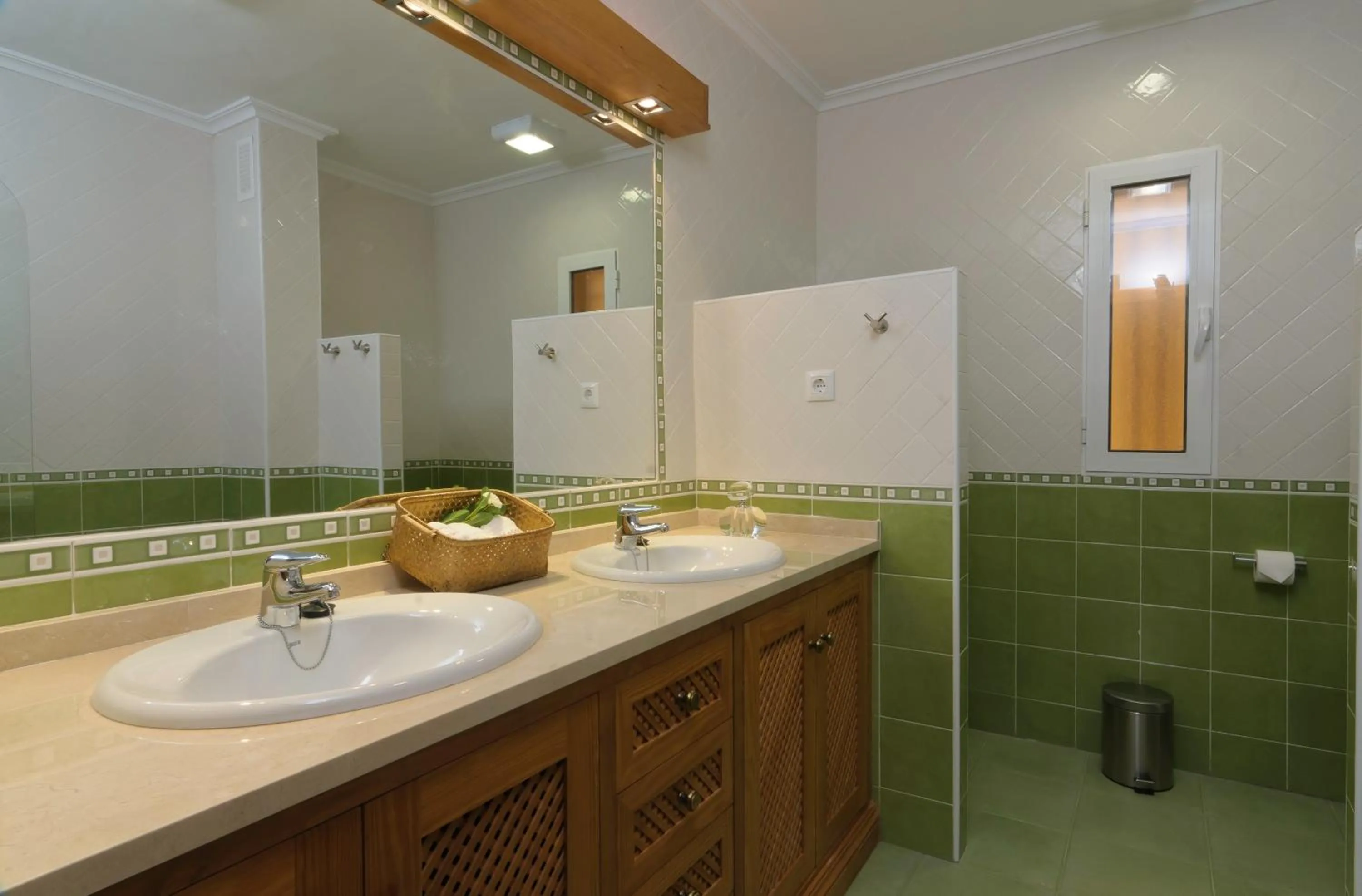 Shower in Montemares Golf Luxury Villas & Apartments at La Manga Club