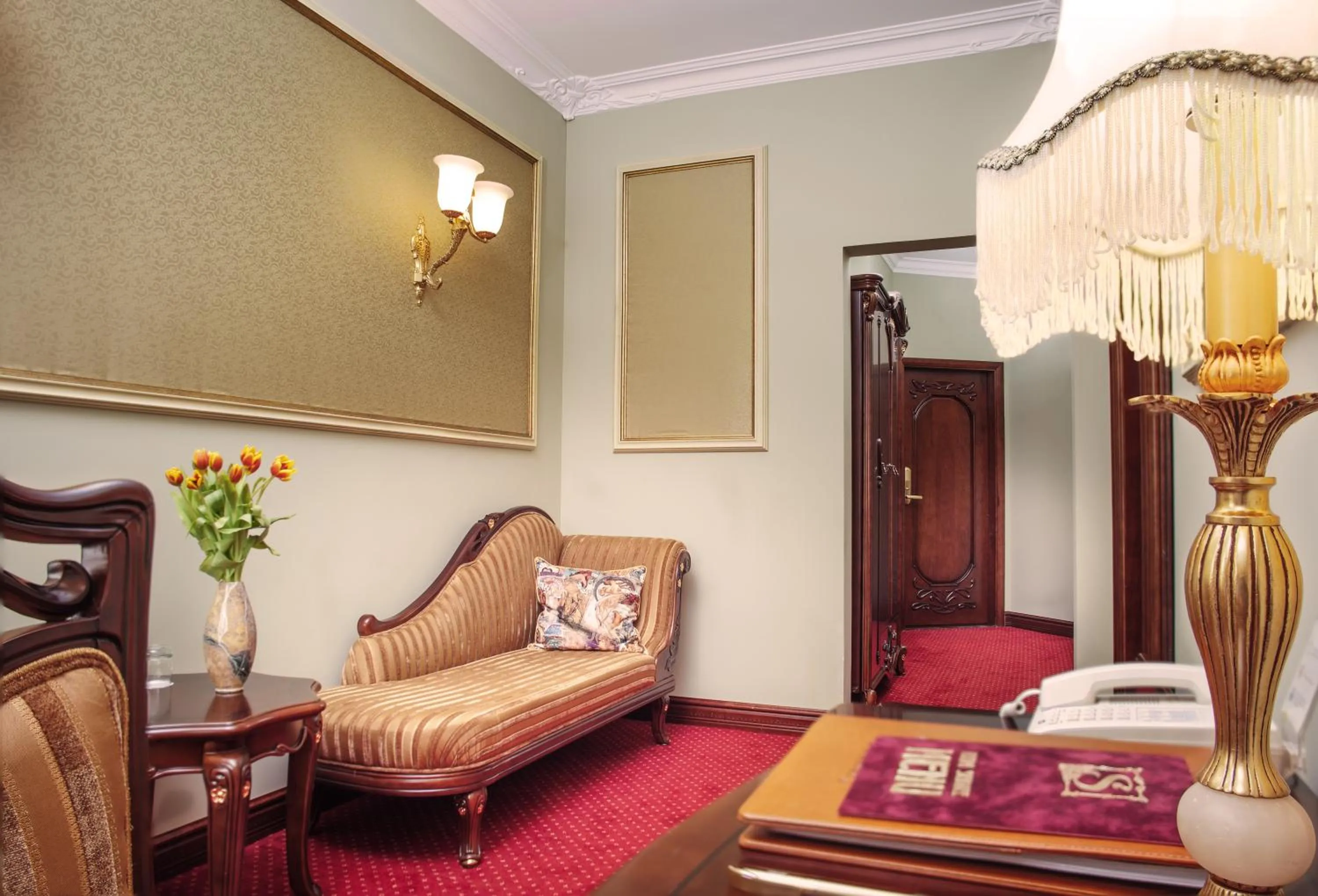 Living room in Staro Hotel