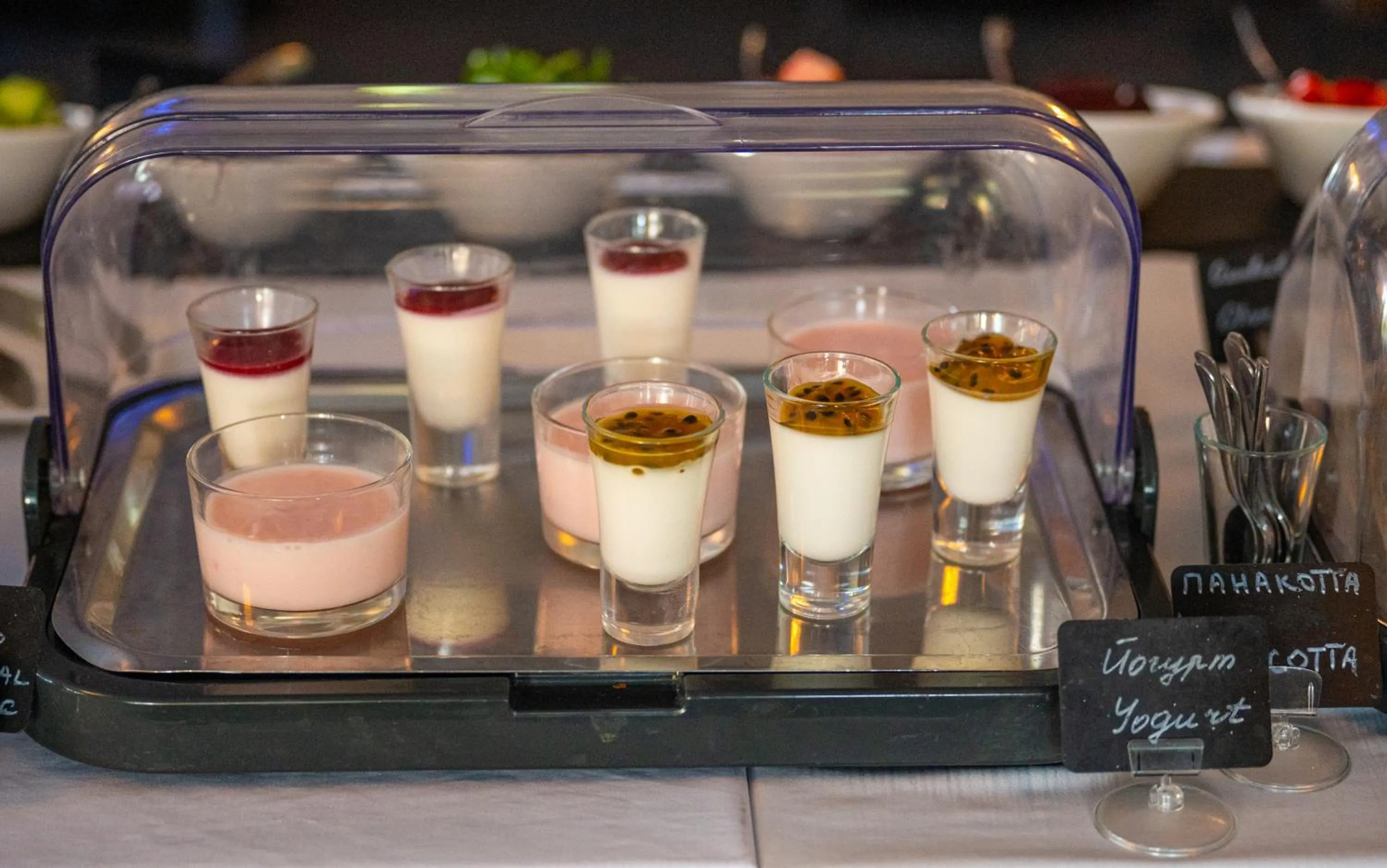 Food in Villa Four Rooms