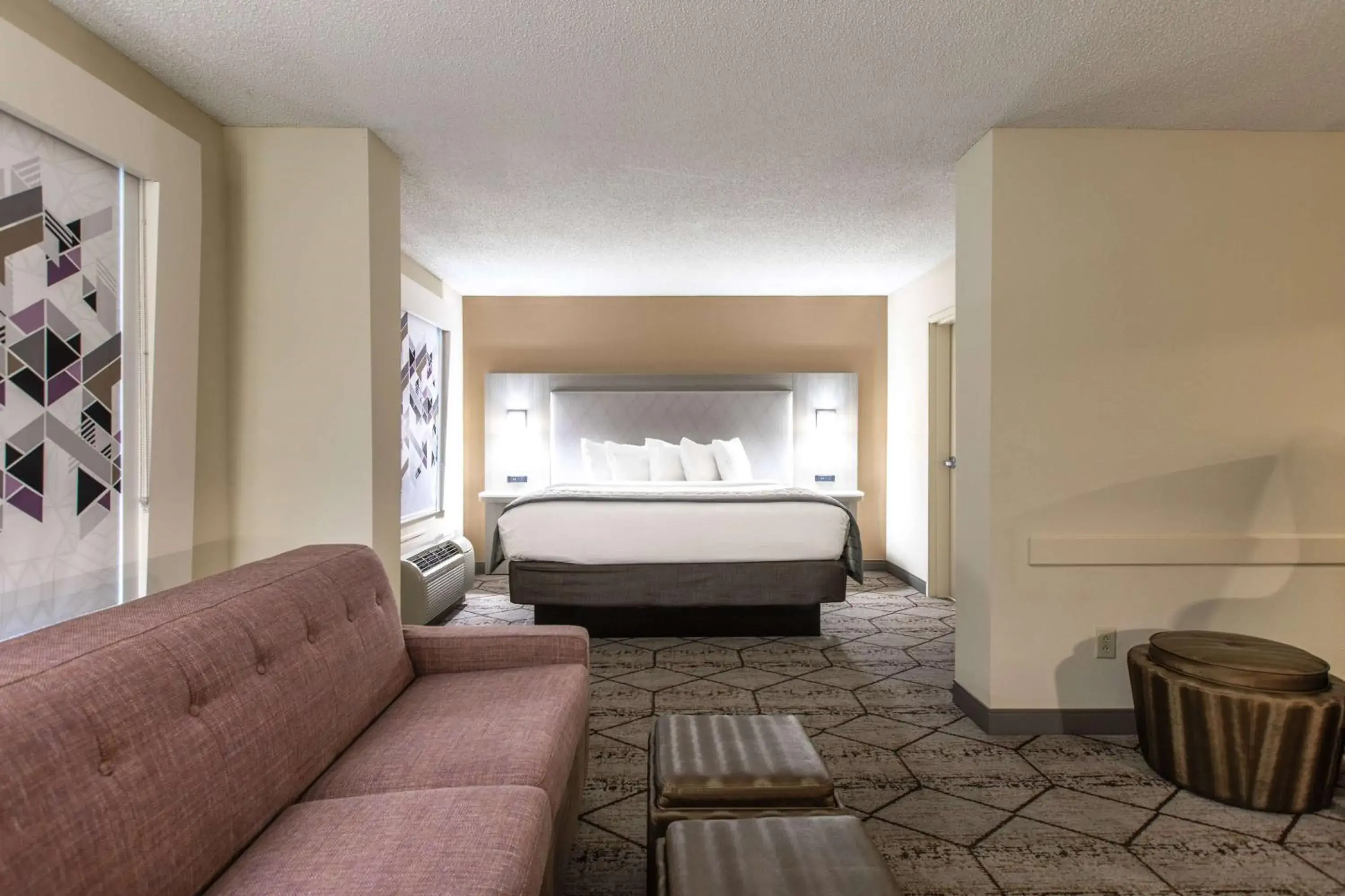 Deluxe King Suite in Wingate by Wyndham Charlotte Concord Mills/Speedway Deluxe King Suite in Wingate by Wyndham Charlotte Concord Mills/Speedway