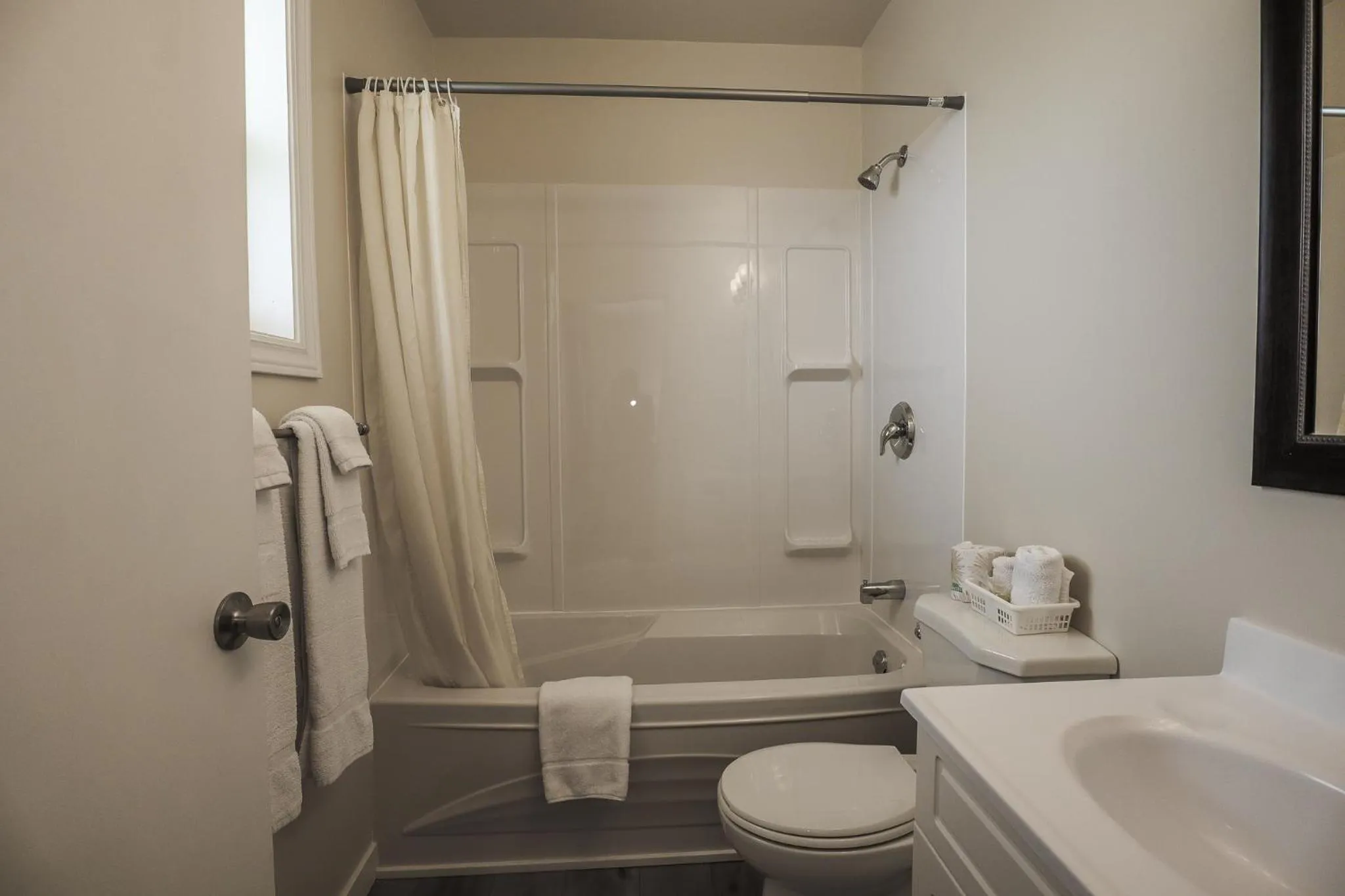 Bathroom in Atlantic Motel