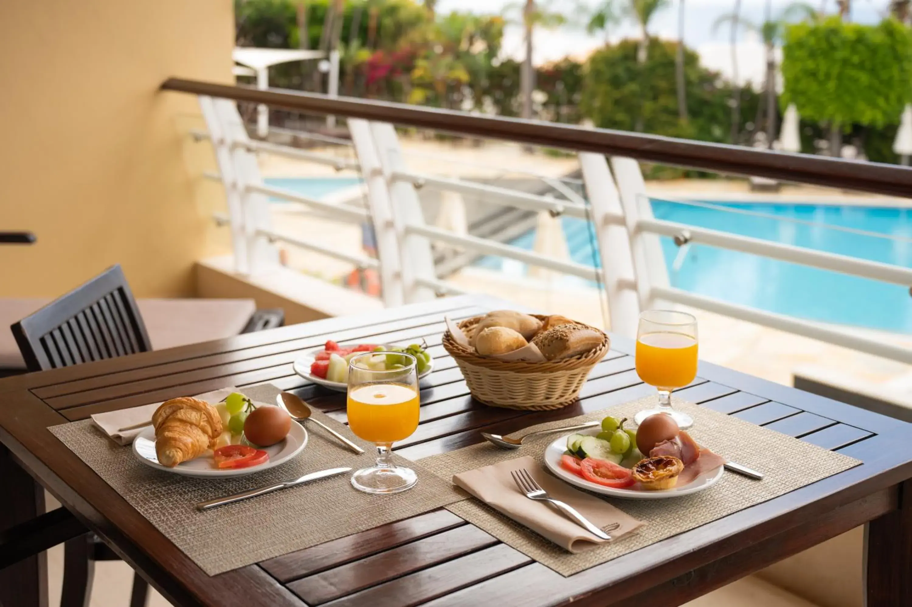 Studio with Balcony and Pool View - single occupancy in Vila Luz Studio with Balcony and Pool View - single occupancy in Vila Luz