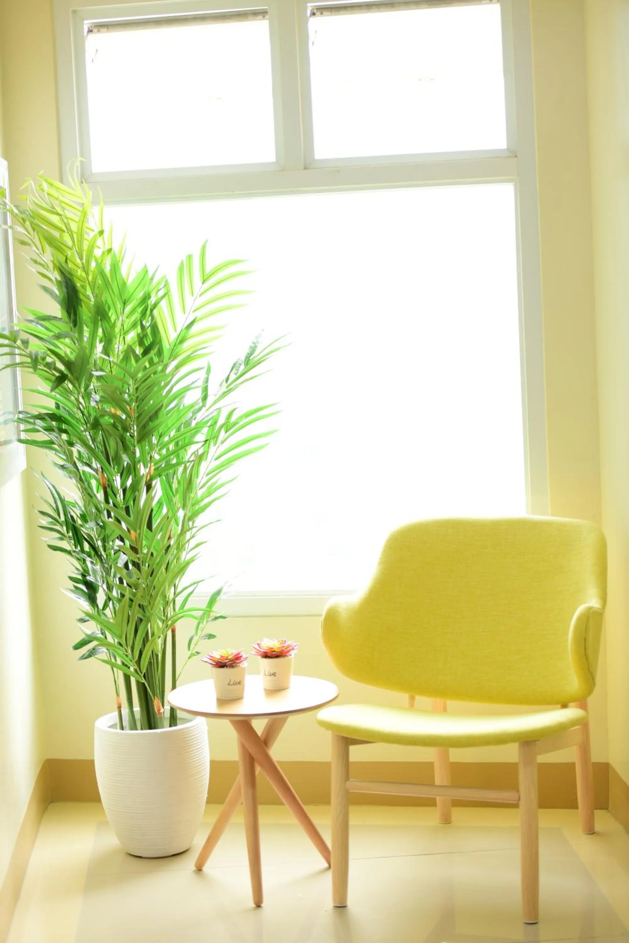 Seating area in Eon Centennial Soho Hotel
