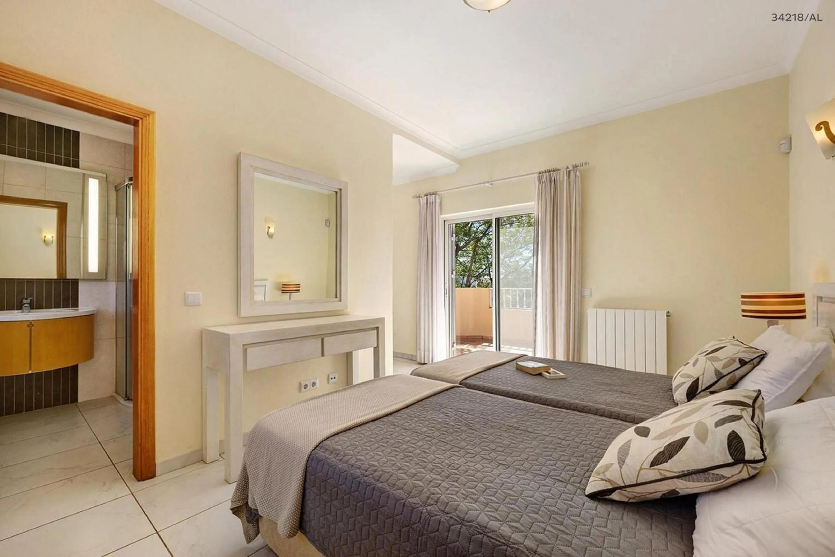 Bed in Pestana Carvoeiro Golfe - AL