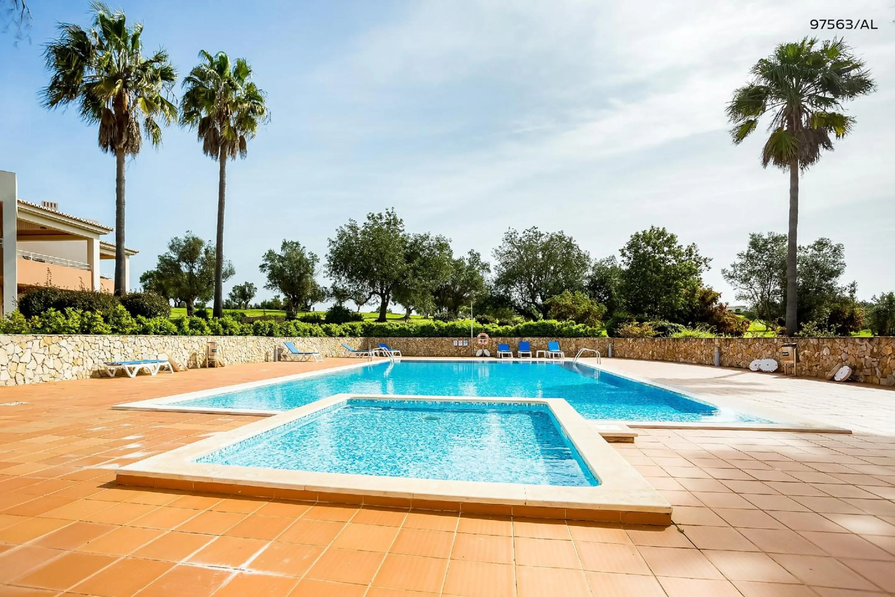 Swimming pool in Pestana Carvoeiro Golfe - AL